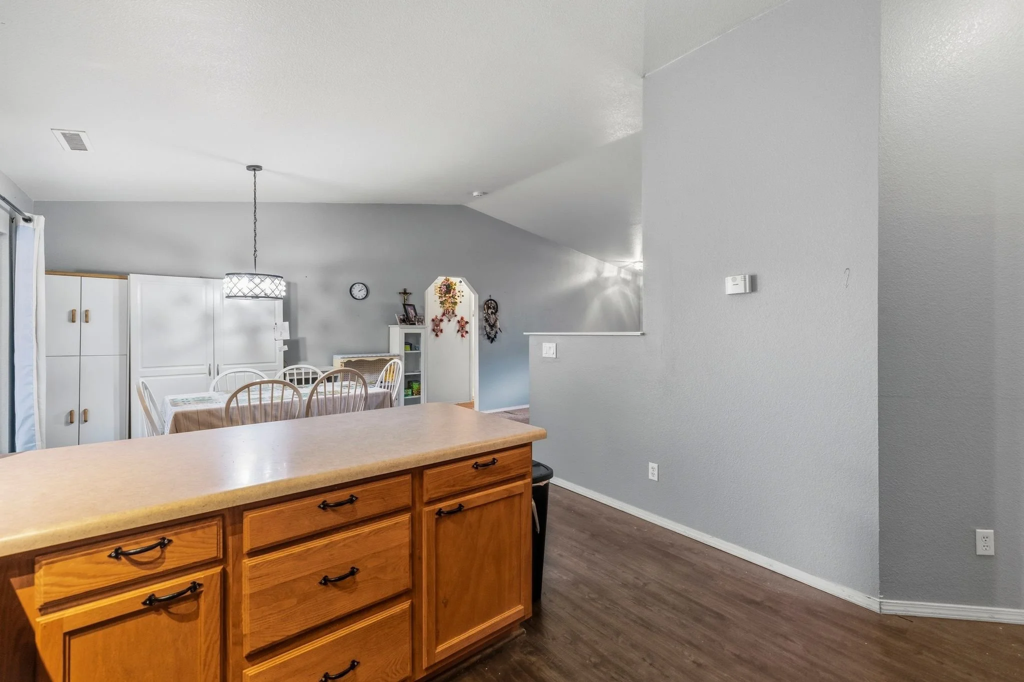 058-Kitchen.jpg