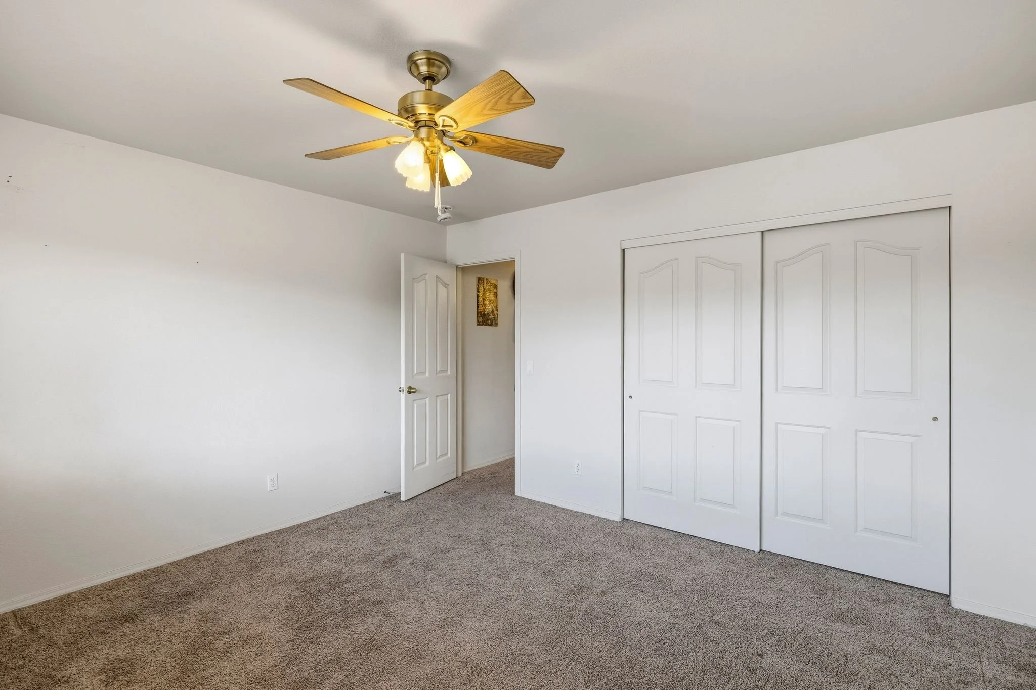 102-Bedroom 1.jpg
