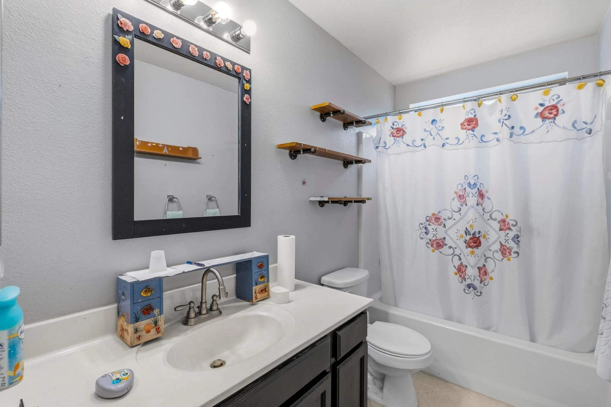 107-Bathroom 1.jpg