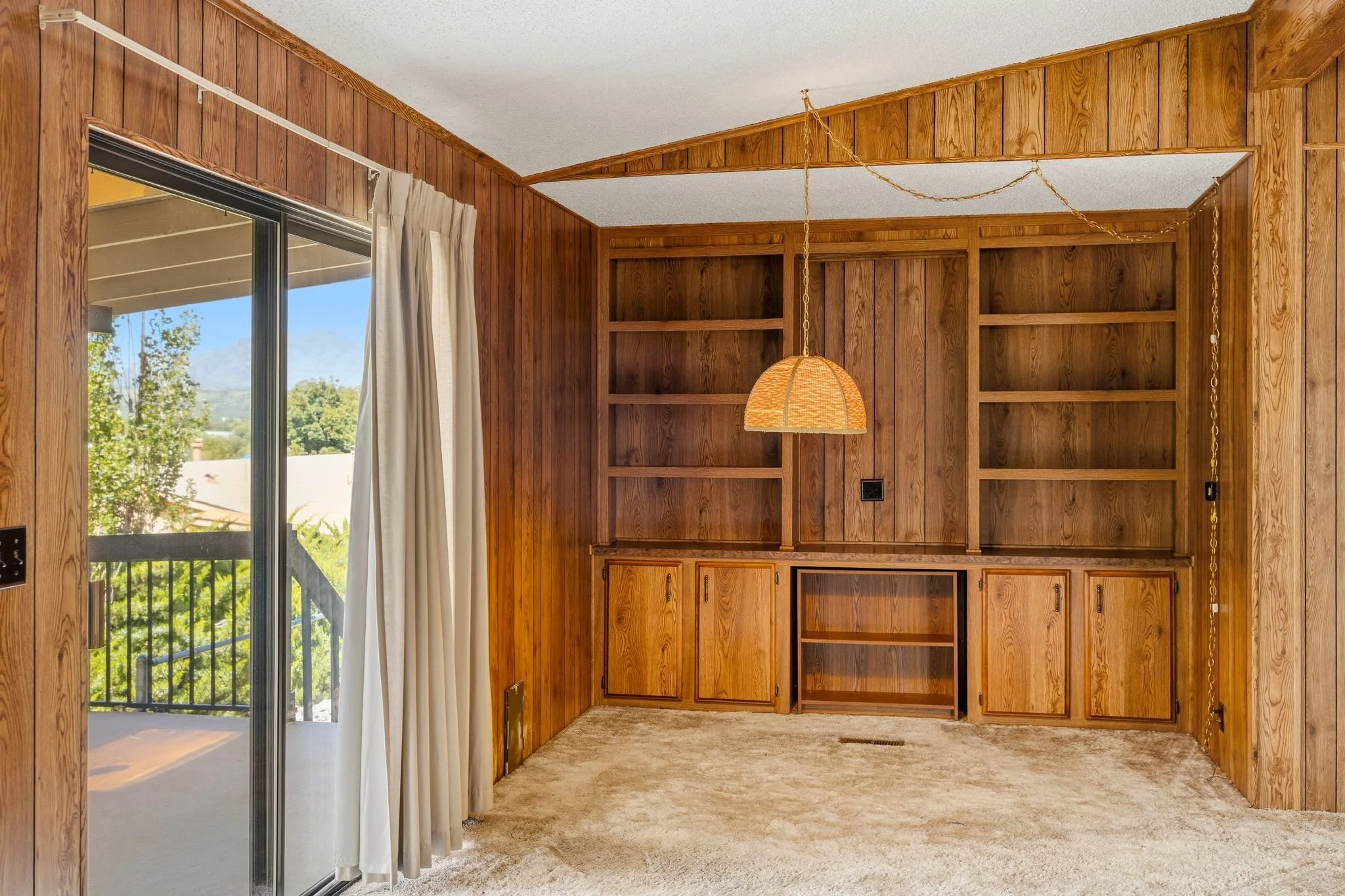 042-Breakfast Nook.jpg