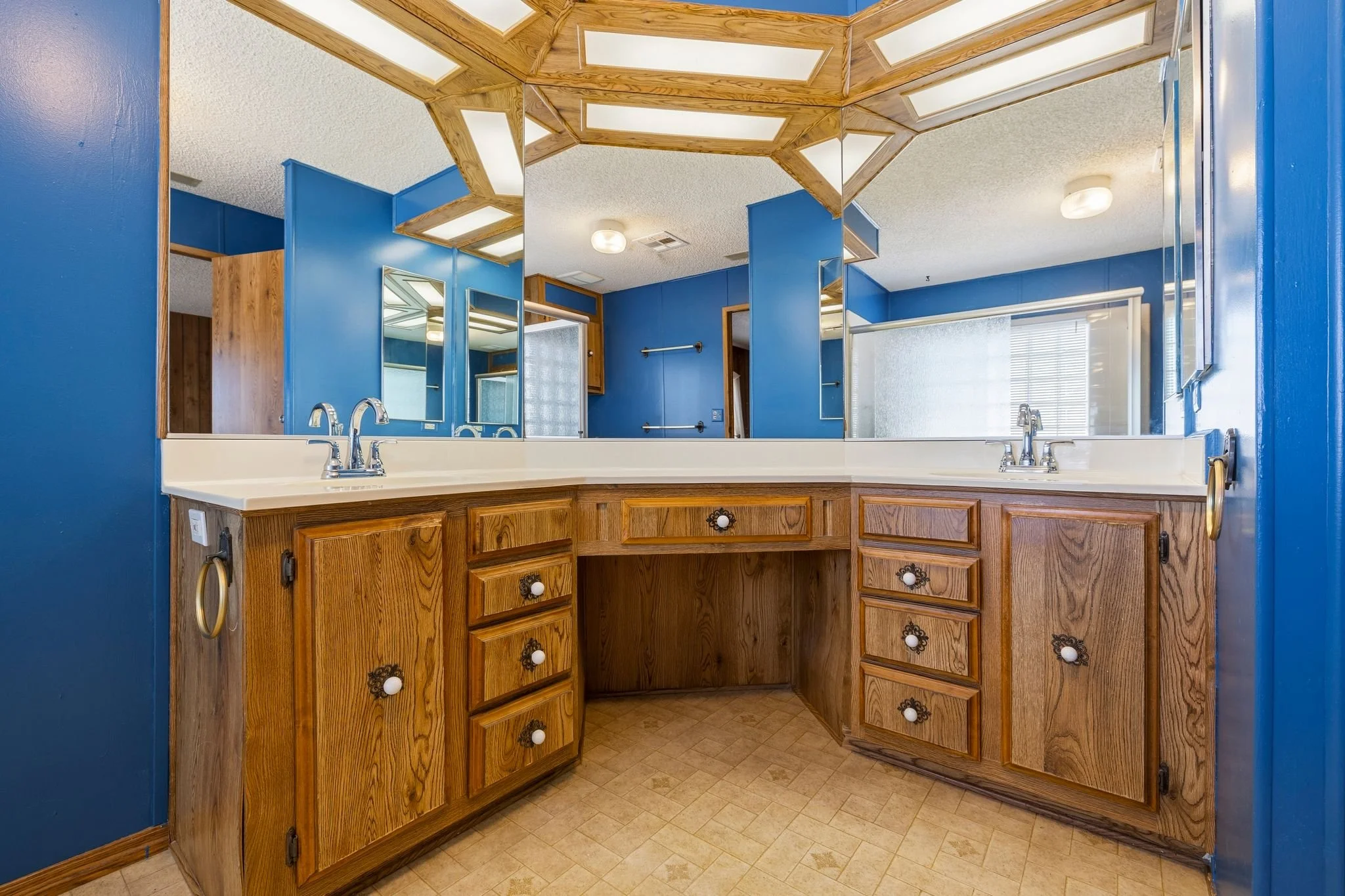 097-Primary Bathroom.jpg