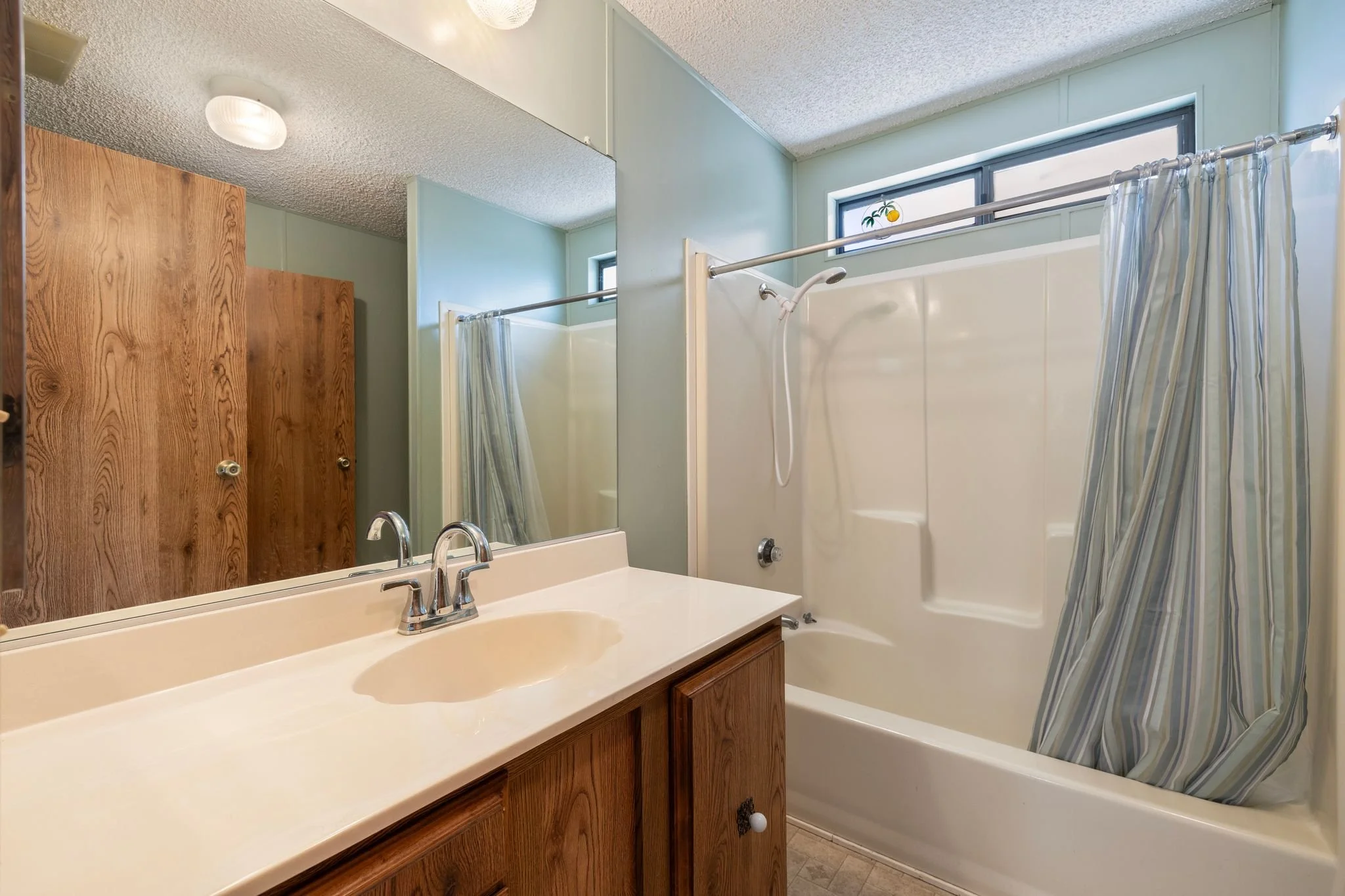 119-Bathroom #1.jpg