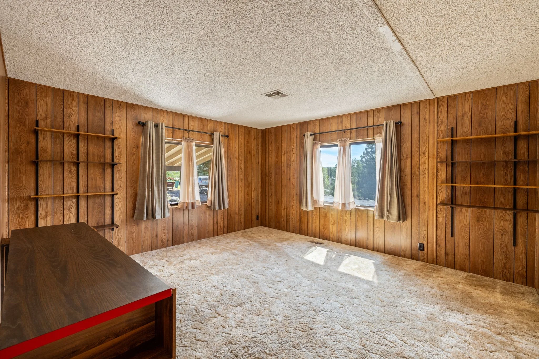 124-Bedroom #1.jpg