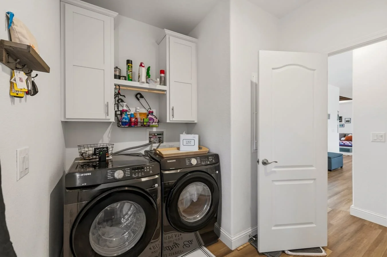 12_mls_058-Laundry.jpg