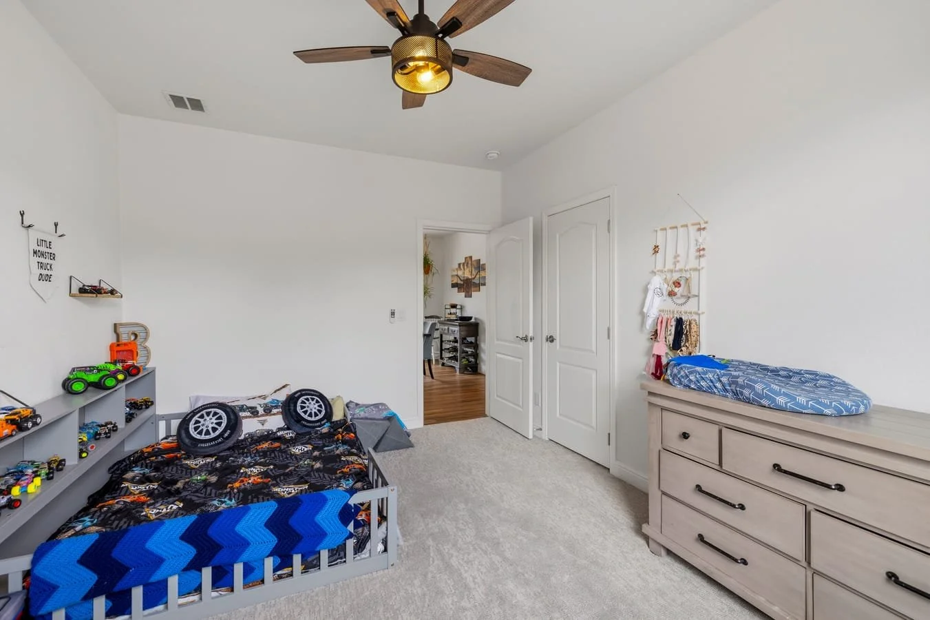 18_mls_087-Bedroom 2.jpg