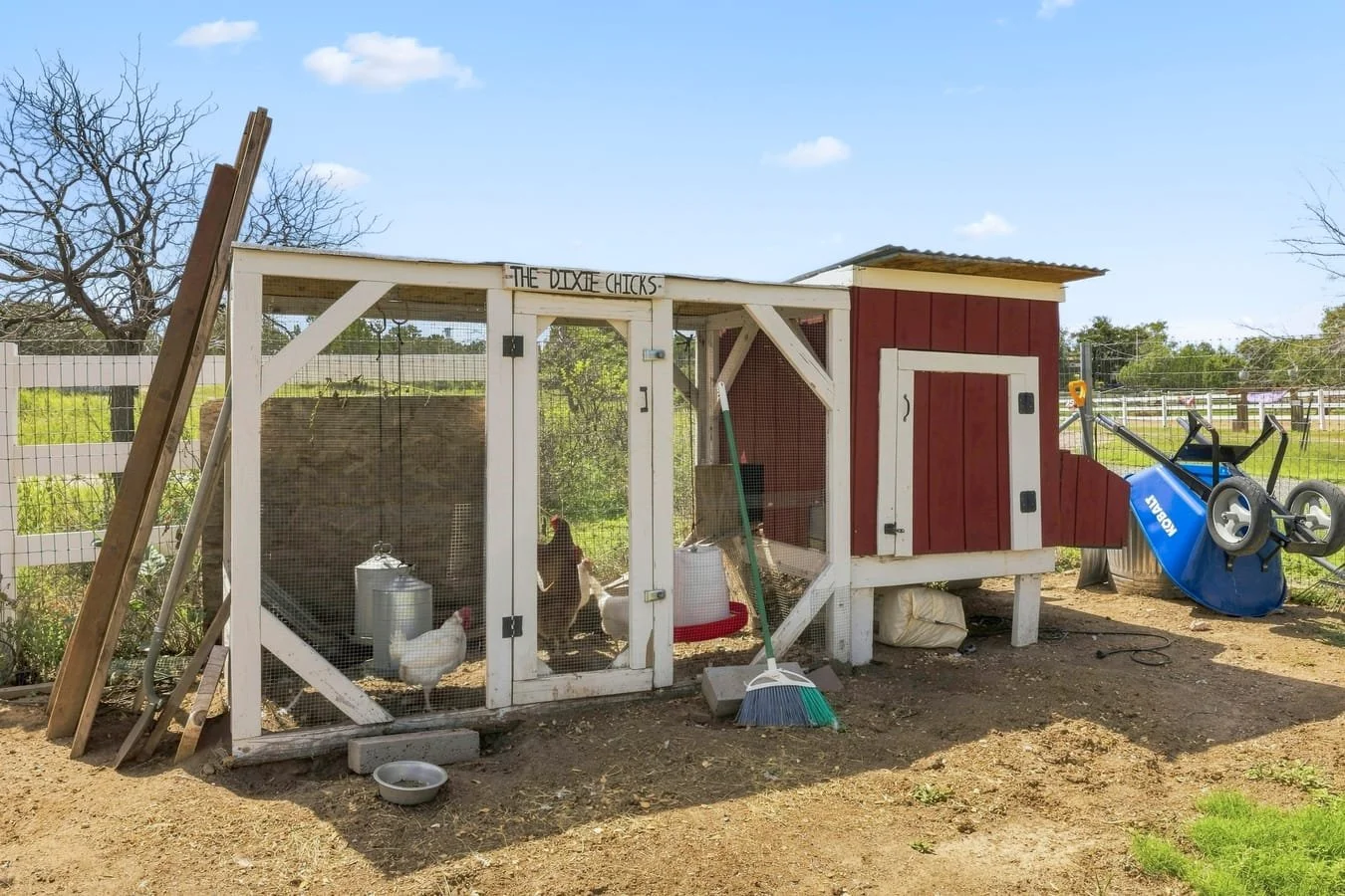 28_mls_138-Backyard_replaced_camera.jpg