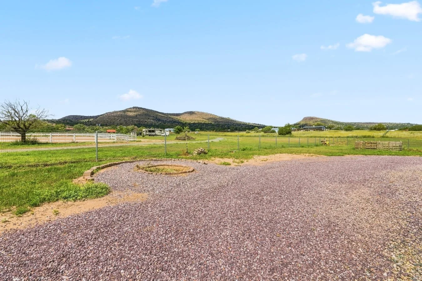 29_mls_142-Backyard.jpg