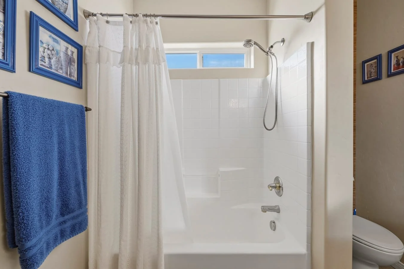 21_mls_102-Bathroom 1.jpg