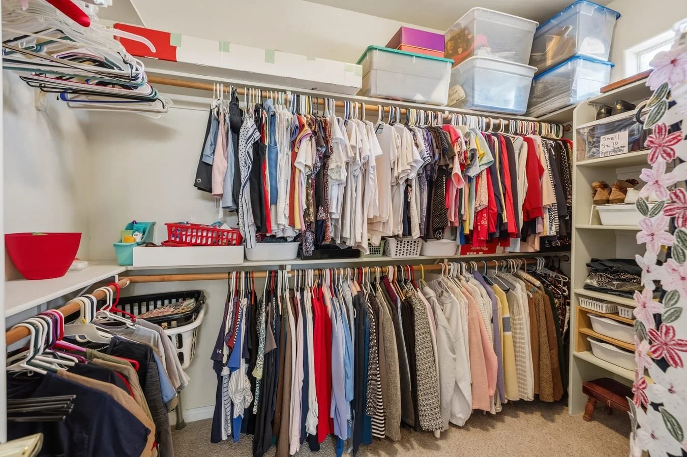 29_mls_142-Primary Closet.jpg