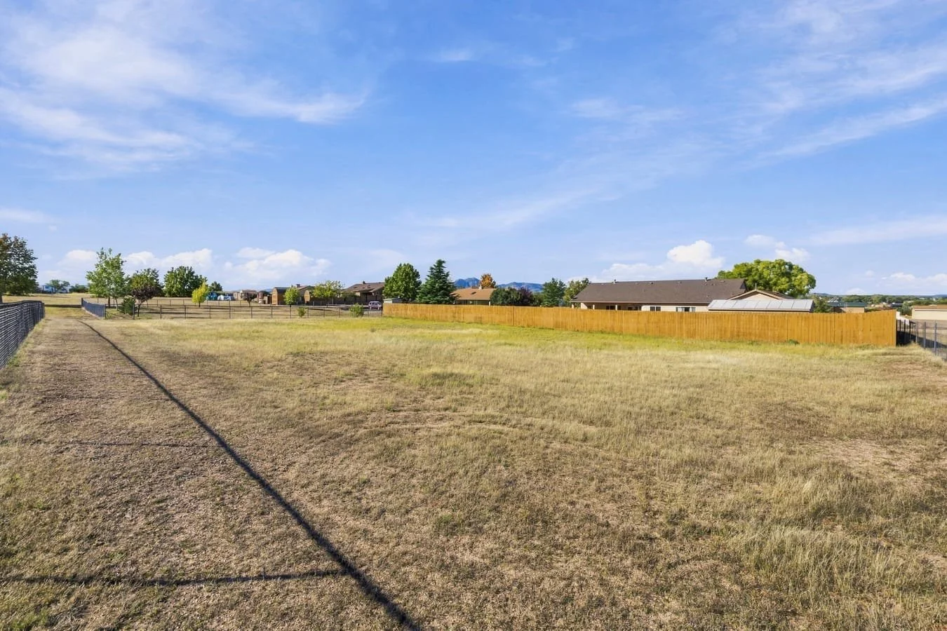 43_mls_213-Land.jpg
