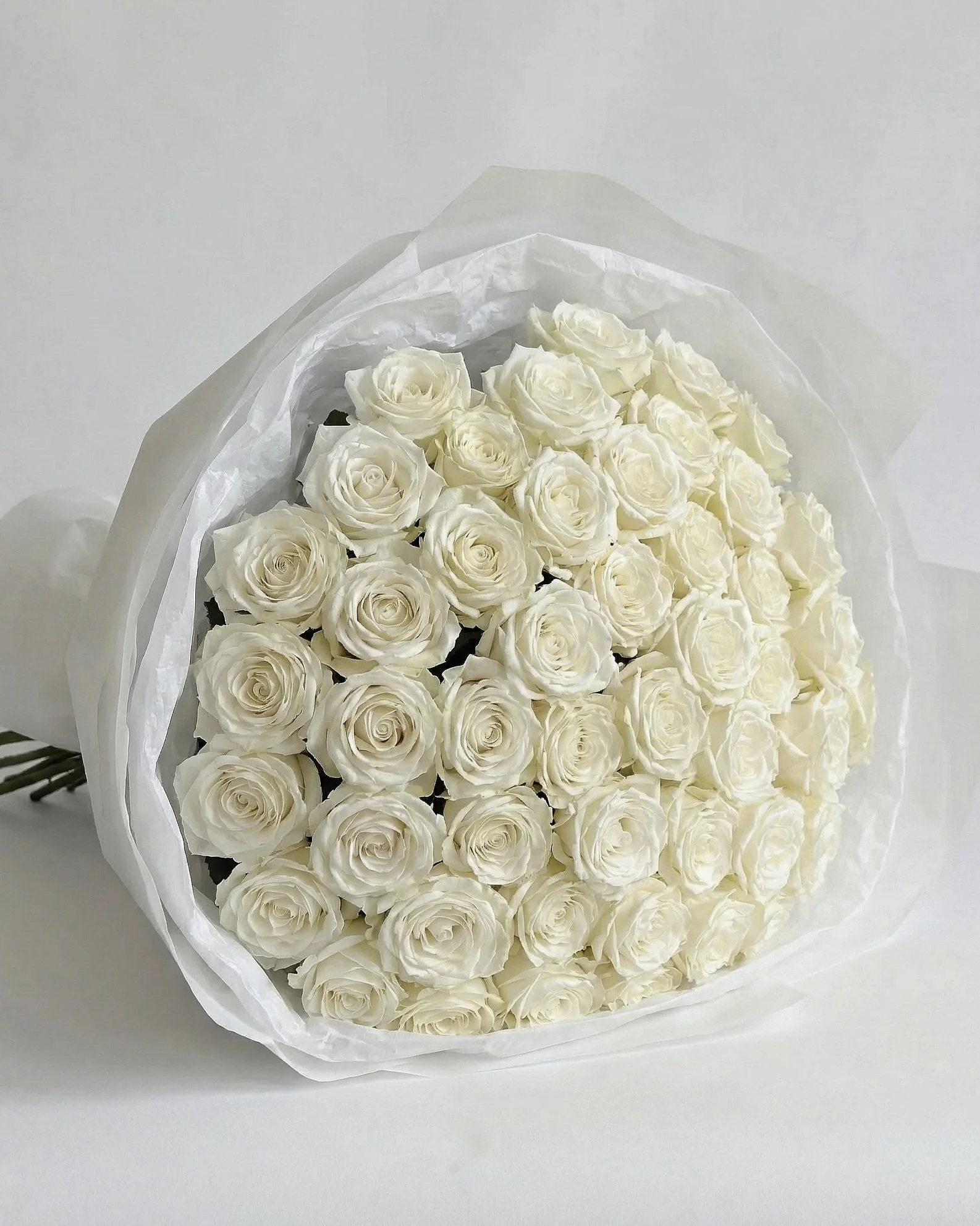 "The Platinum Bloom" Rose Bouquet
