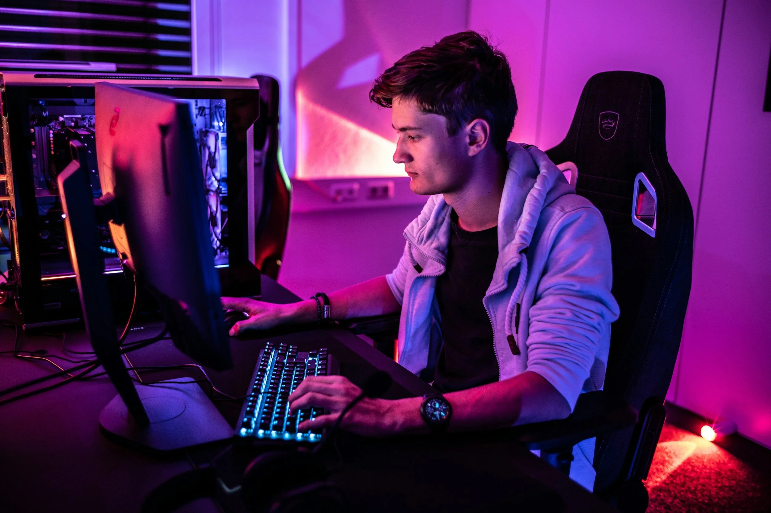 Video Games, Discord, and Teen Social Life: Healthy or Harmful?