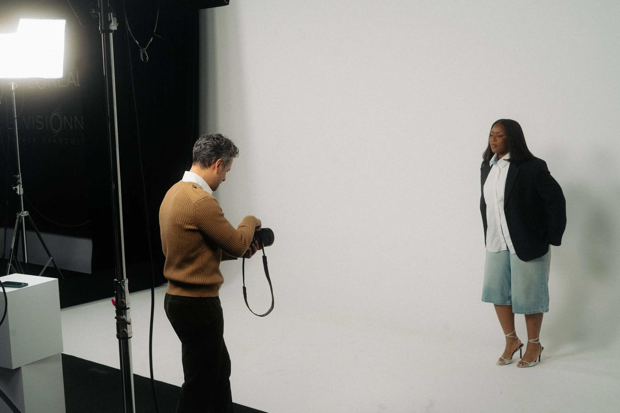 Backstage shoot corporate team l'Oréal