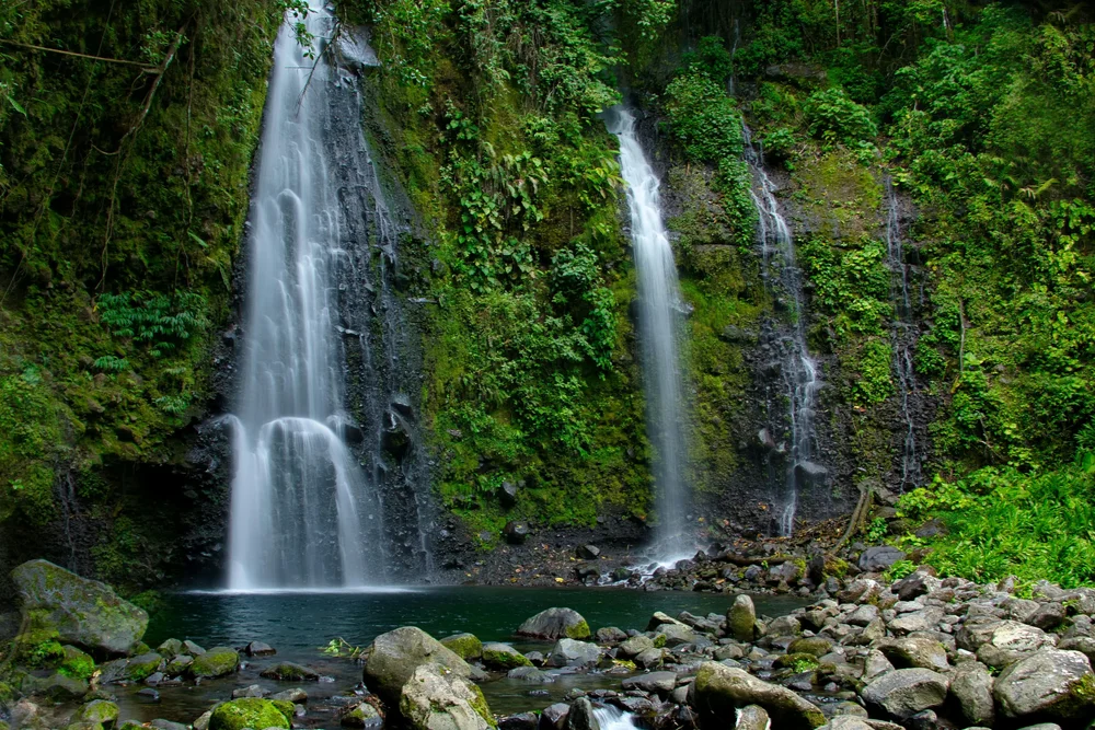 costa-rica-la-paz-waterfall.webp
