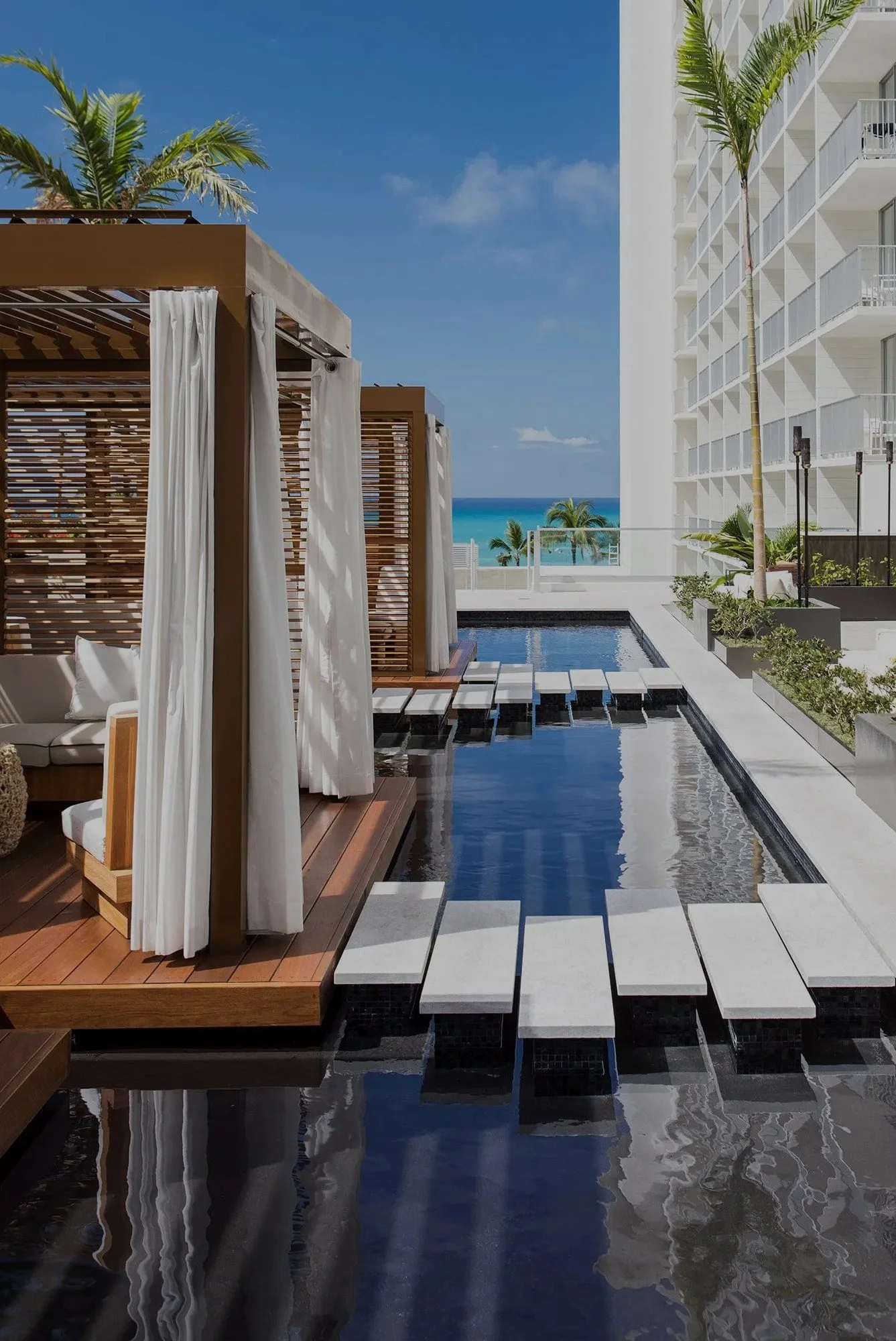 alohilani-pool-view.jpg