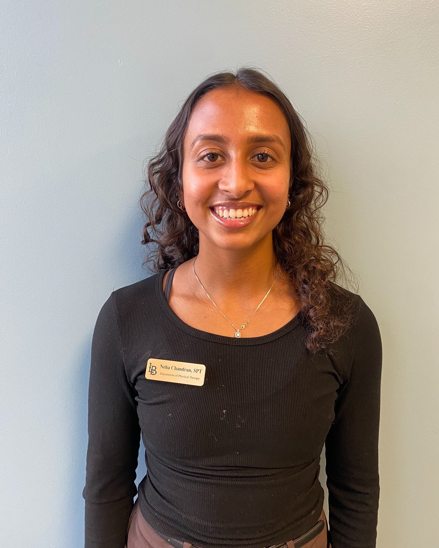 🌟 𝐌𝐞𝐞𝐭 𝐭𝐡𝐞 𝐒𝐭𝐮𝐝𝐞𝐧𝐭𝐬! 🌟

Neha Chandran is a third year DPT student at CSULB. What she loves most about PT is developing meaningful interpersonal relationships with her patients while creating unique treatment plans to help them achiev