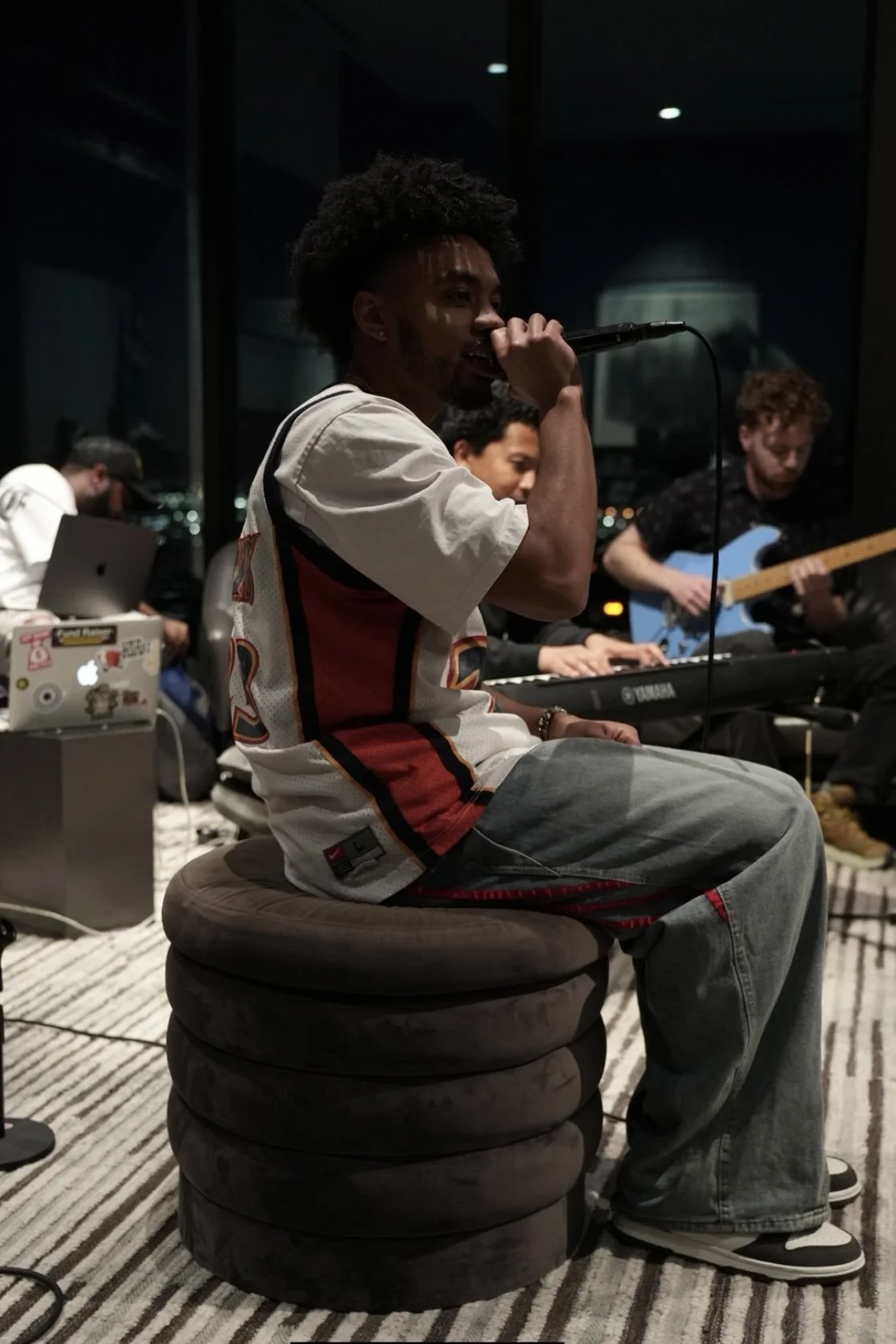 Danny Ali performing