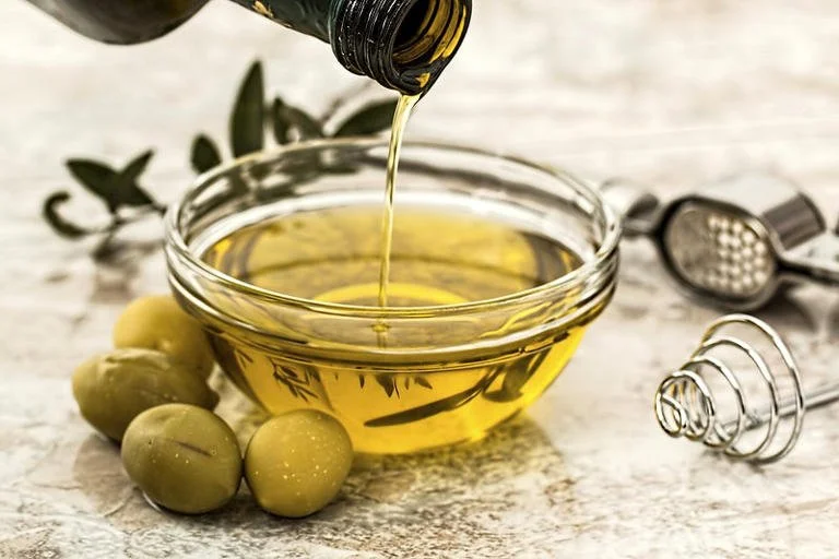 Olive Oil 101+