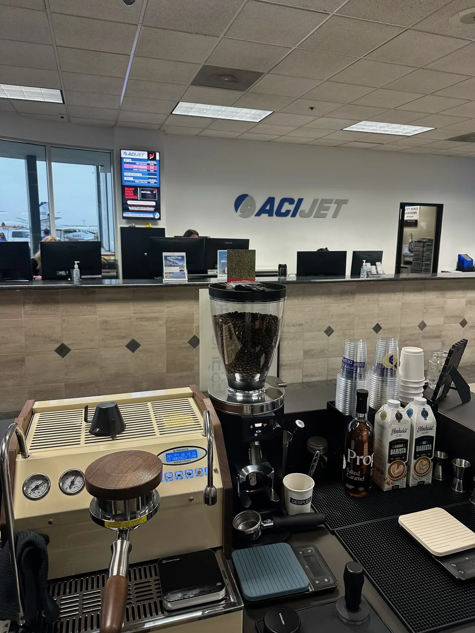 Caffeinating Pilots, Flight Attendants, and Passengers: ACI Jet x Después Coffee