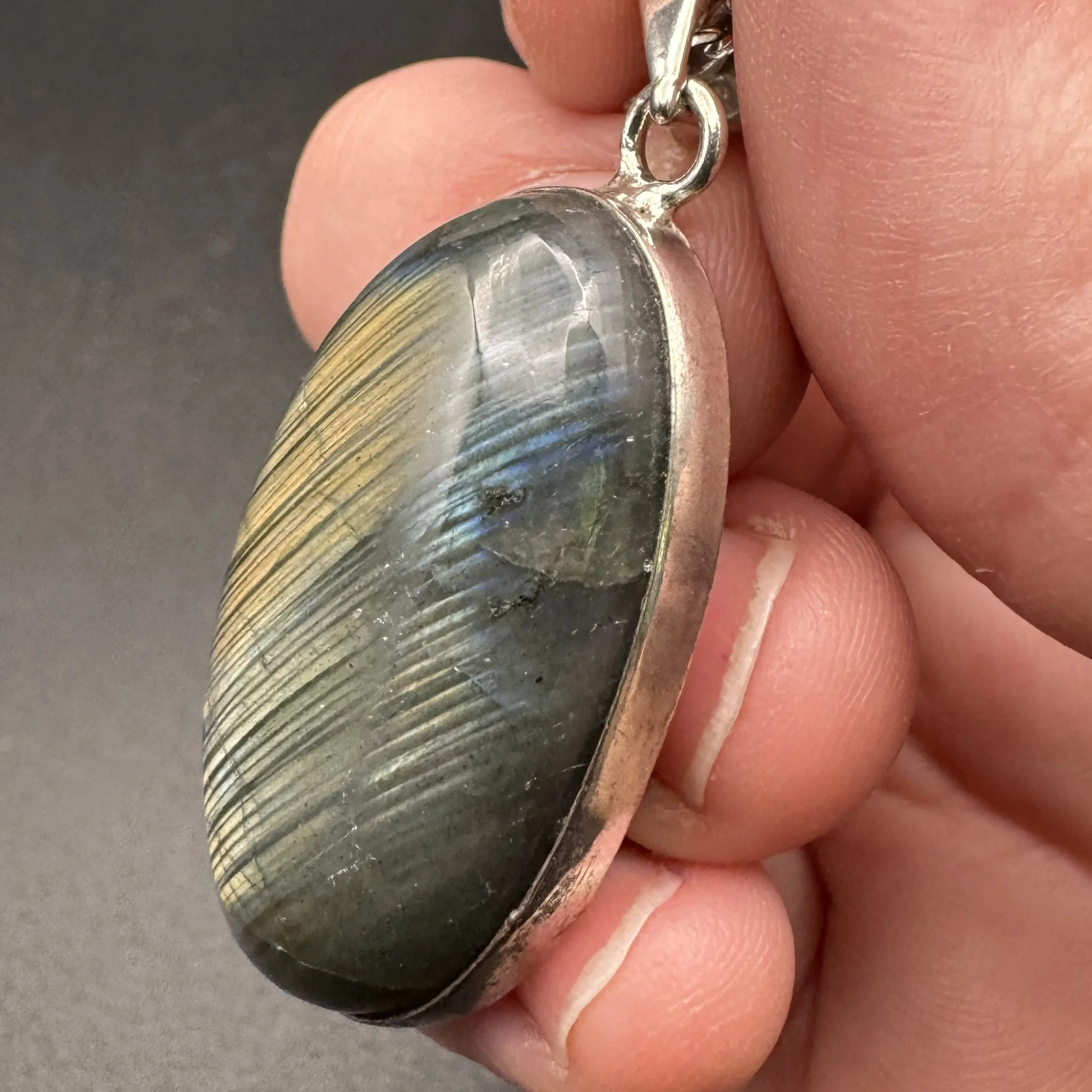 Labradorite Pendant A - 3.jpg