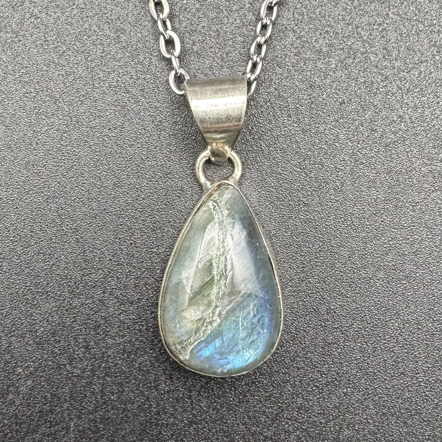 Labradorite Pendant - C