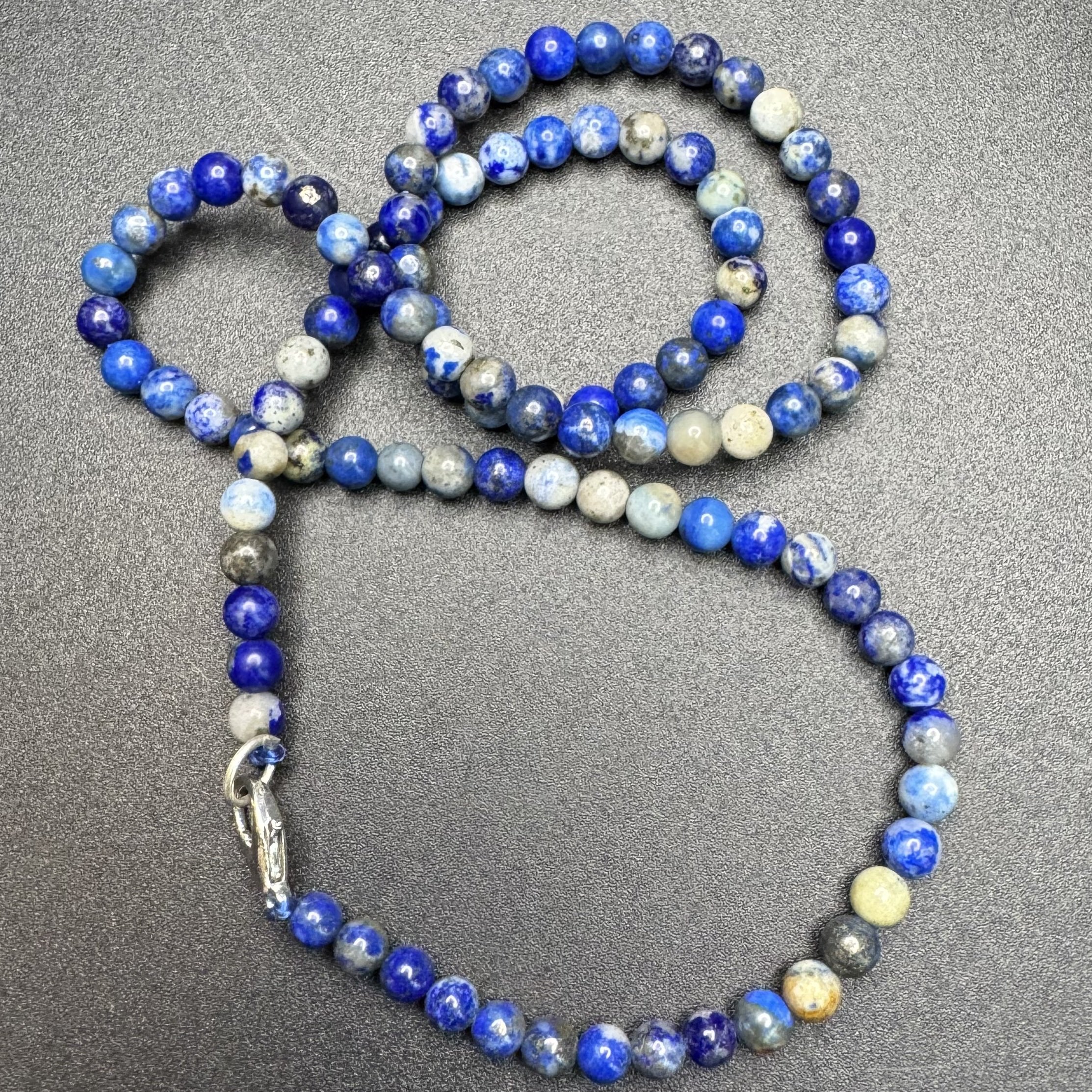 Lapis choker - 3.jpg