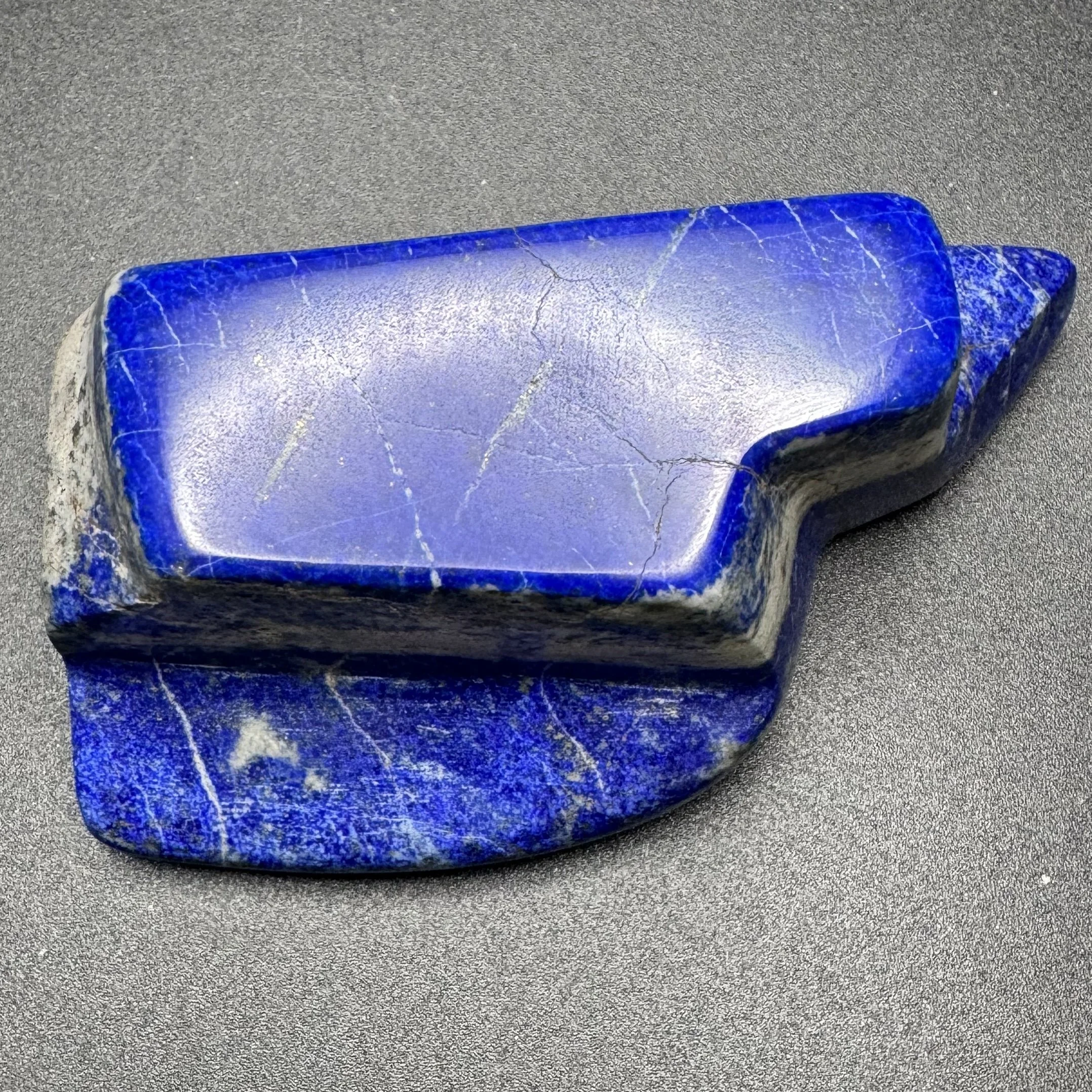 Lapis E - 2.jpg