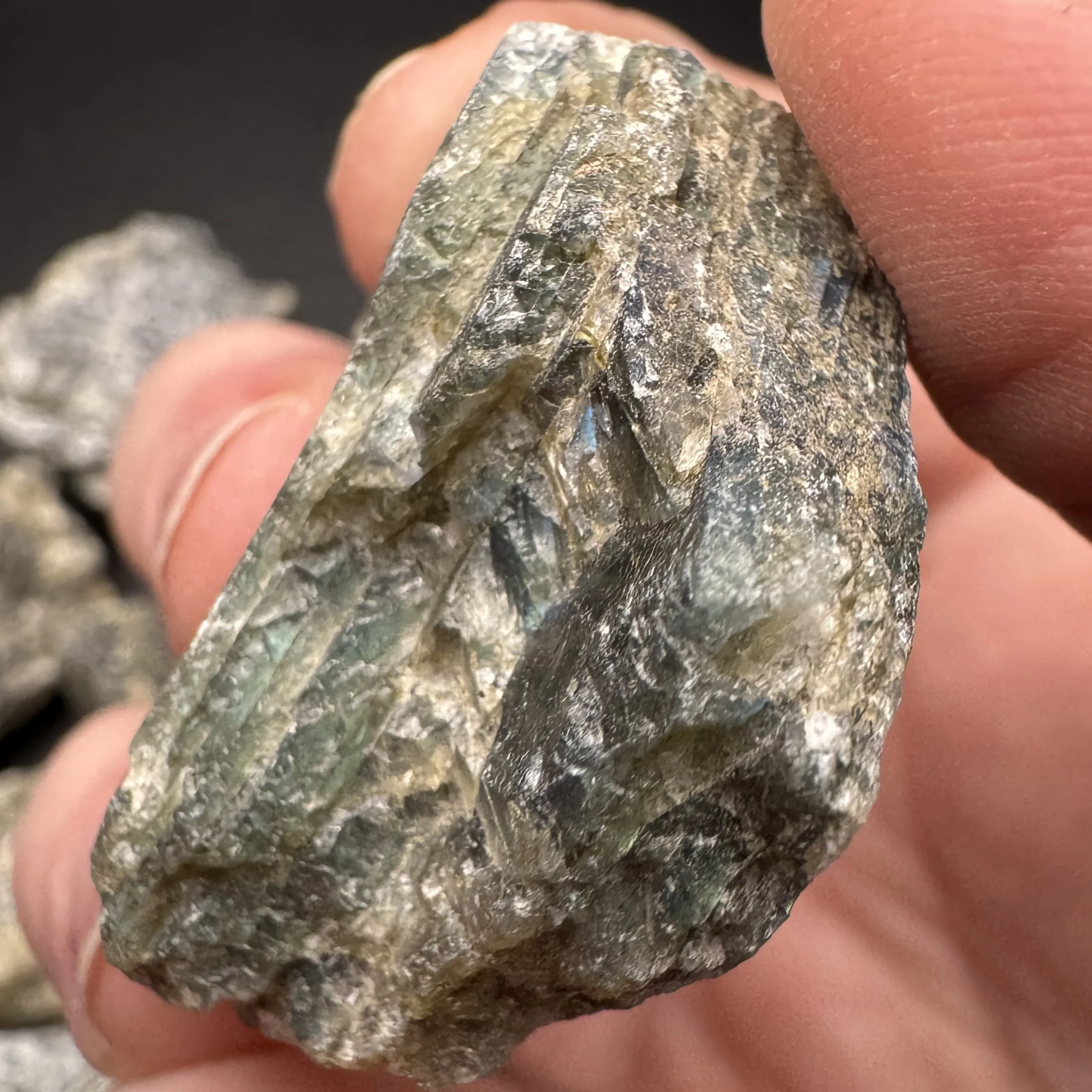 Labradorite Rough - 3.jpg