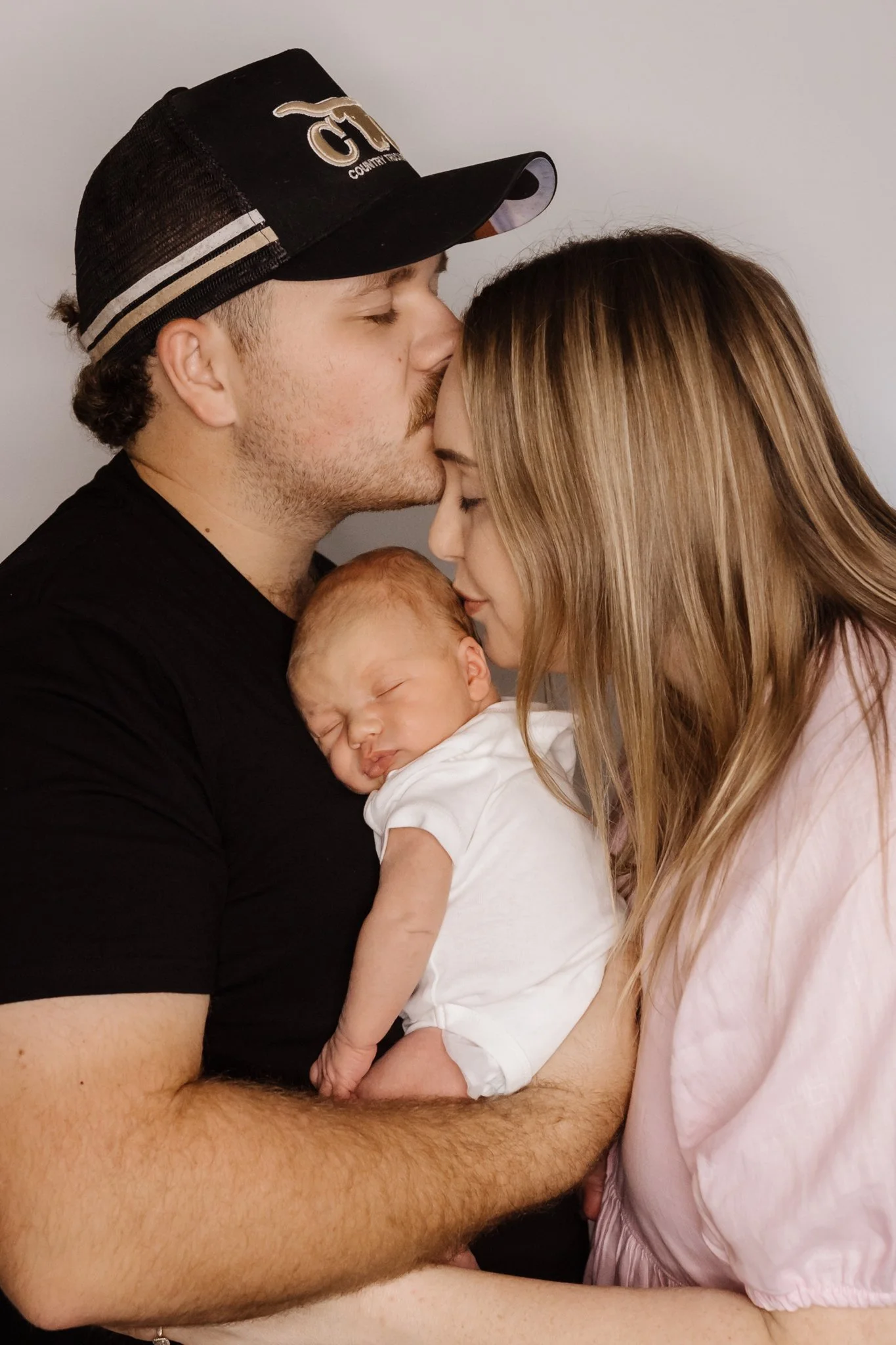 WEBSITE RE-EDITS BEK NEWBORN (1 of 1).jpg