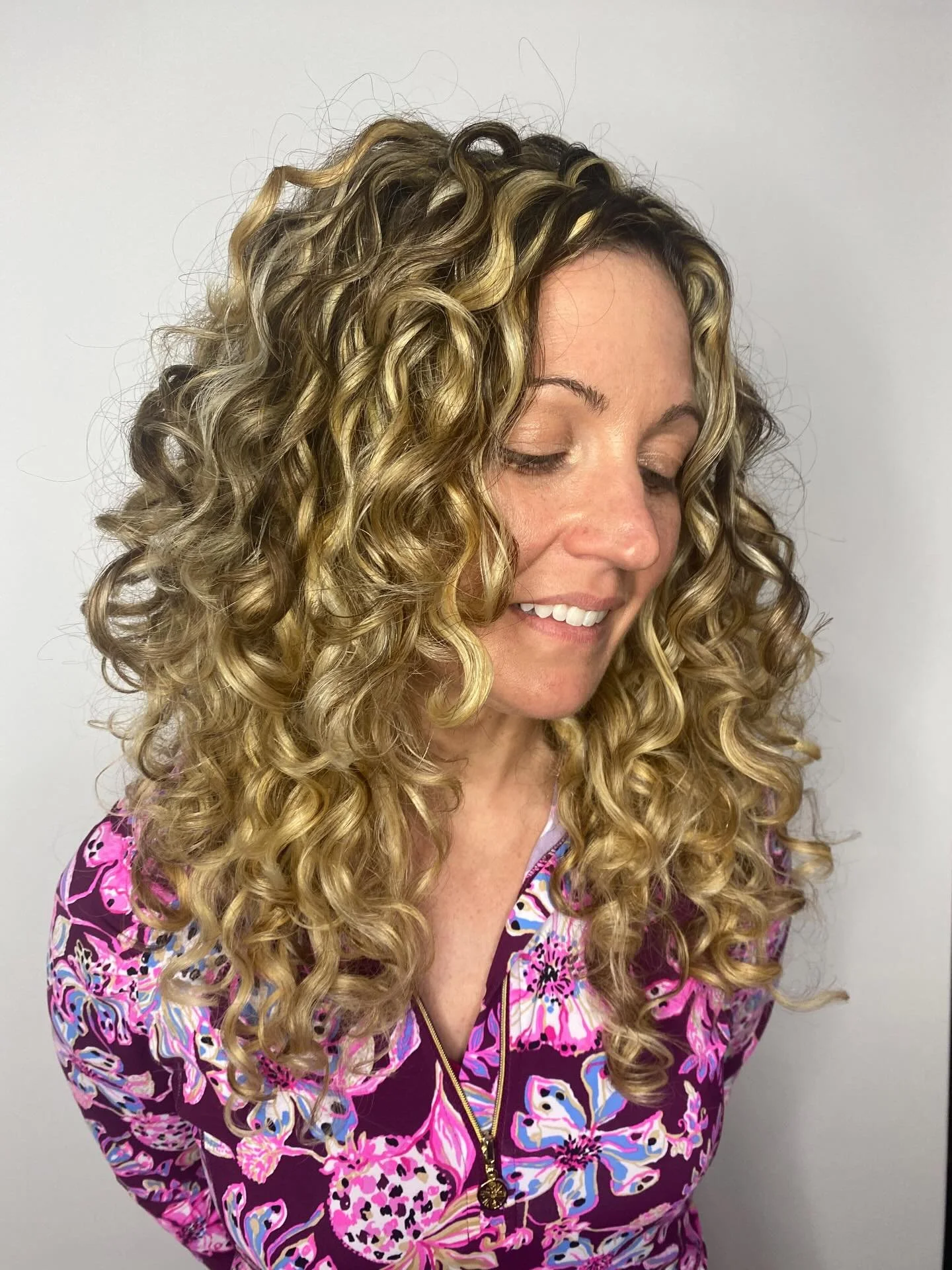 Get blonde for 2026!!!!! Book an XtraBlonding session with me! Spot are filling up quick! 

#blondecurls #blondeshavemorefun👱🏼&zwj;♀️ #curlyblonde