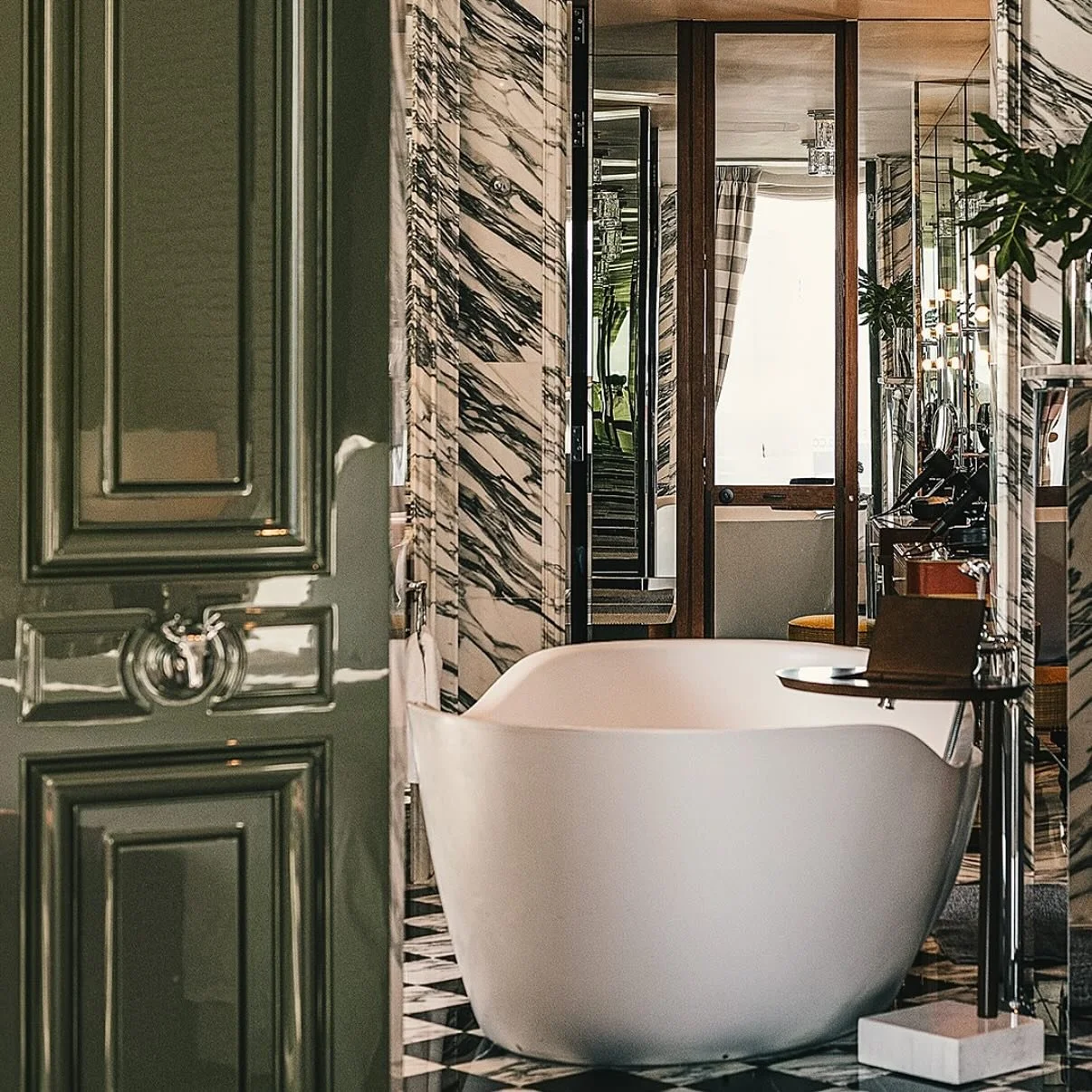 Checking into the best hotel in the world 🏆
Rosewood Hong Kong sets the standard &mdash; harbor-front skyline views, quiet luxury, and service that feels like a dream. A stay that truly redefines modern hospitality. Hong Kong, you always impress 🤍
