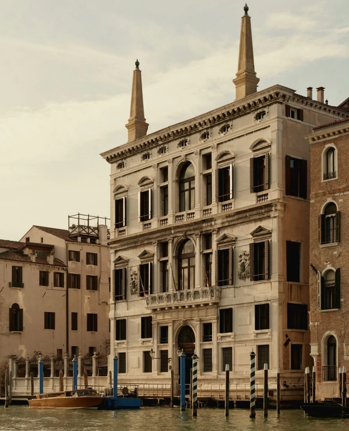 One of Venice&rsquo;s most exclusive stays: a private palazzo on the Grand Canal, world-class service, and the softest, quietest escape in the city. Aman Venice is truly unforgettable.

#veniceitaly #amanvenice #amanspirit #luxurytravel #resabynatali