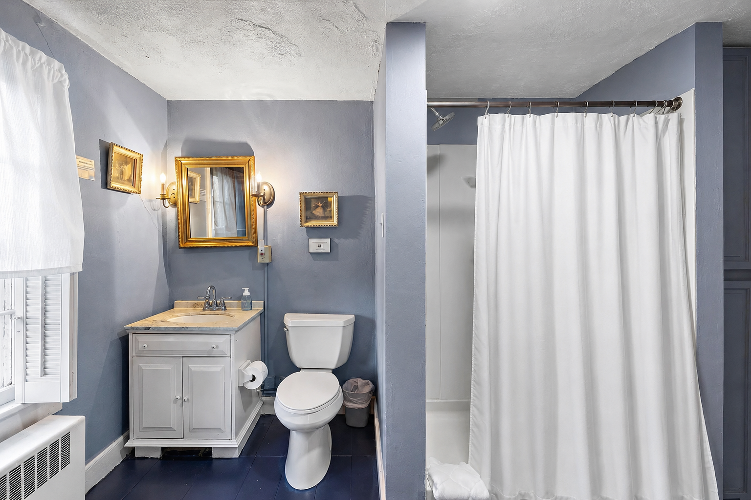 Goldfinch-Bathroom.png