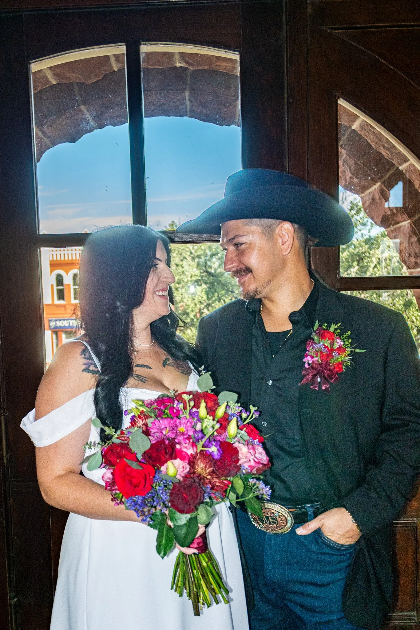 Caldwell County Courthouse Elopement – Newlywed Portrait  2– Leica D-Lux 8