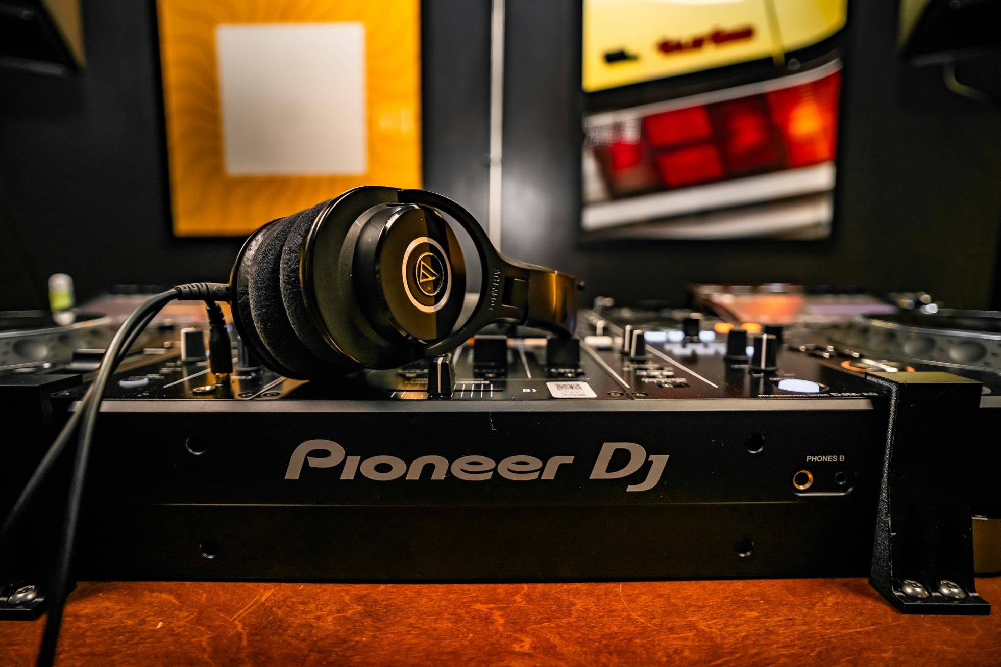PIoneer DJ DJM-A9 4-channel mixer