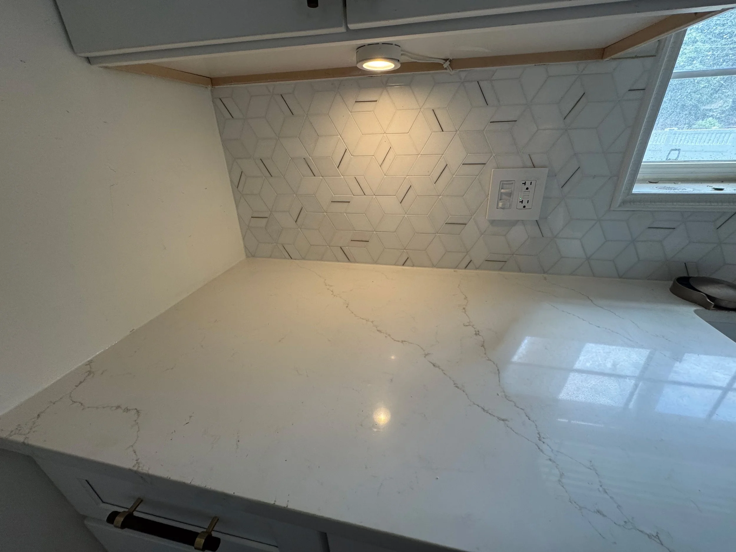 countertops and backsplash 2.jpg