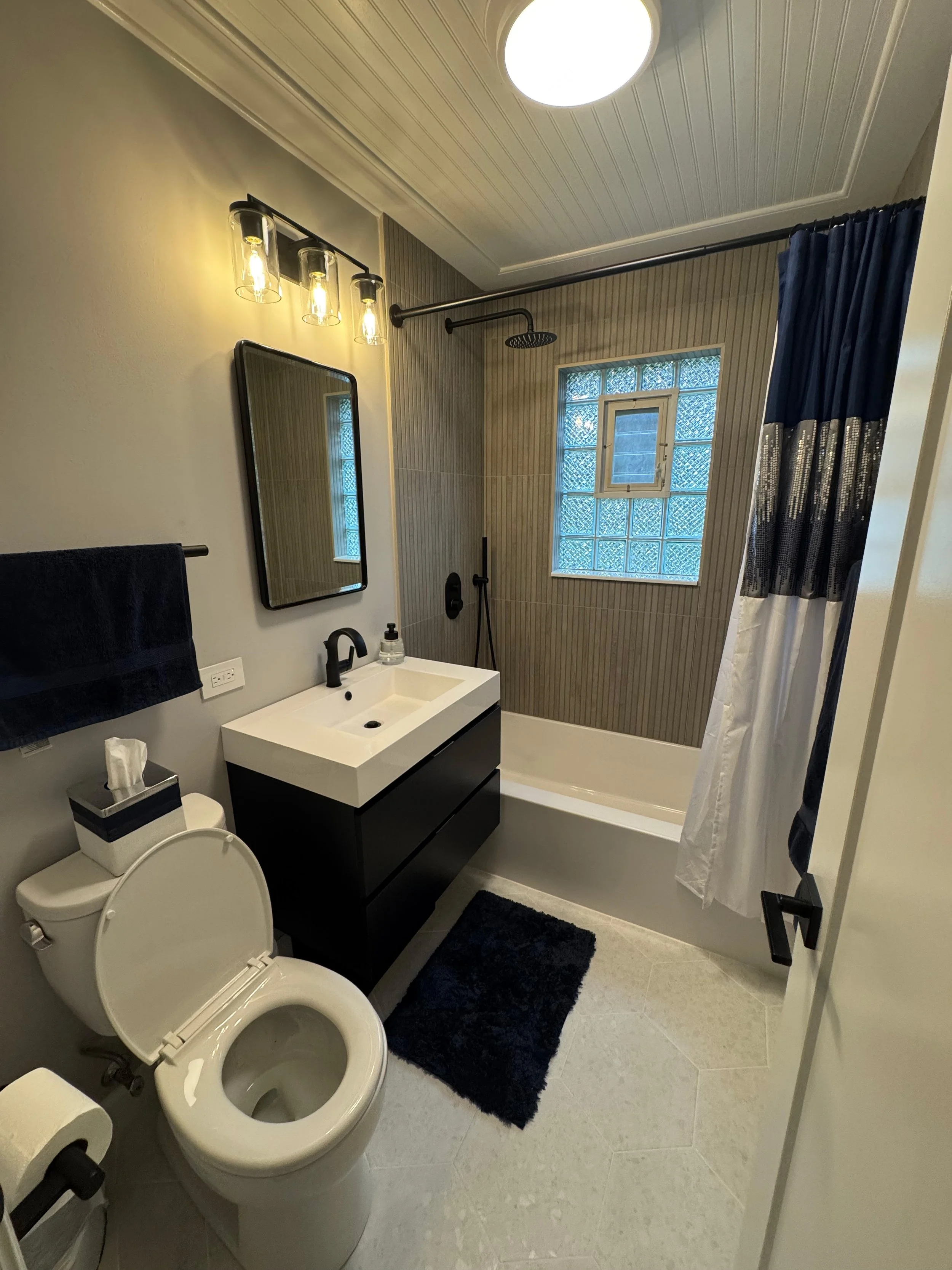 bathroom 7.jpg