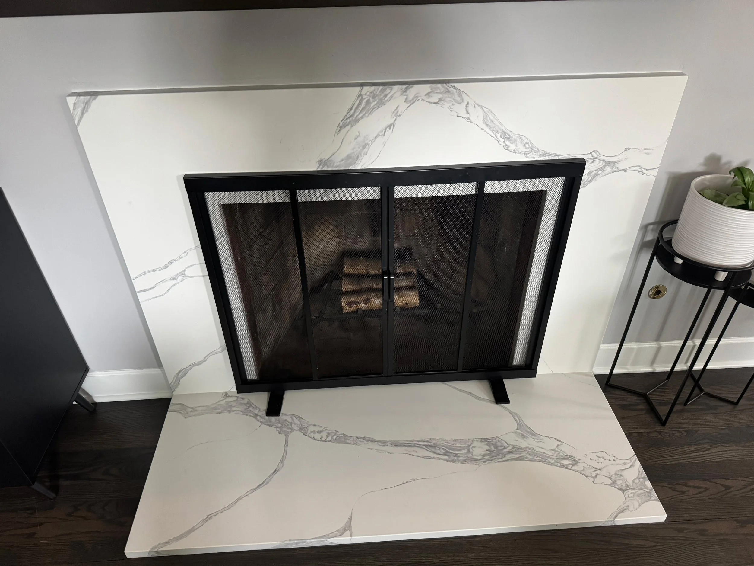 fireplace 3.jpg