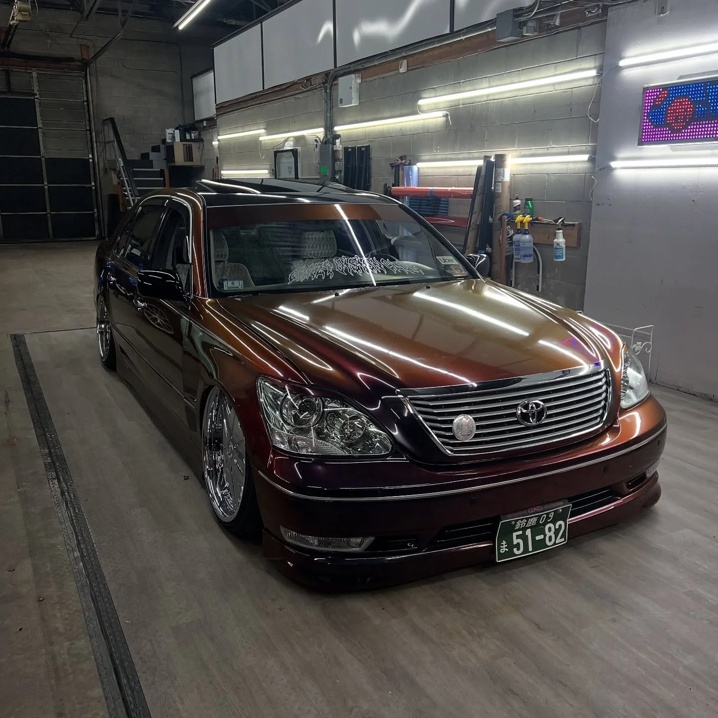 @bippu.__ stopped in for us to install some custom pin stripes cut by @keaton_j_ !!

~~~~~~~~~~
📥Direct message quotes 
📲 508-527-1003
📩 rdmautostyling1@gmail.com
- Vinyl wrapping
- Detailing
- Paint corrections 
- Ceramic coatings
- Starlight hea