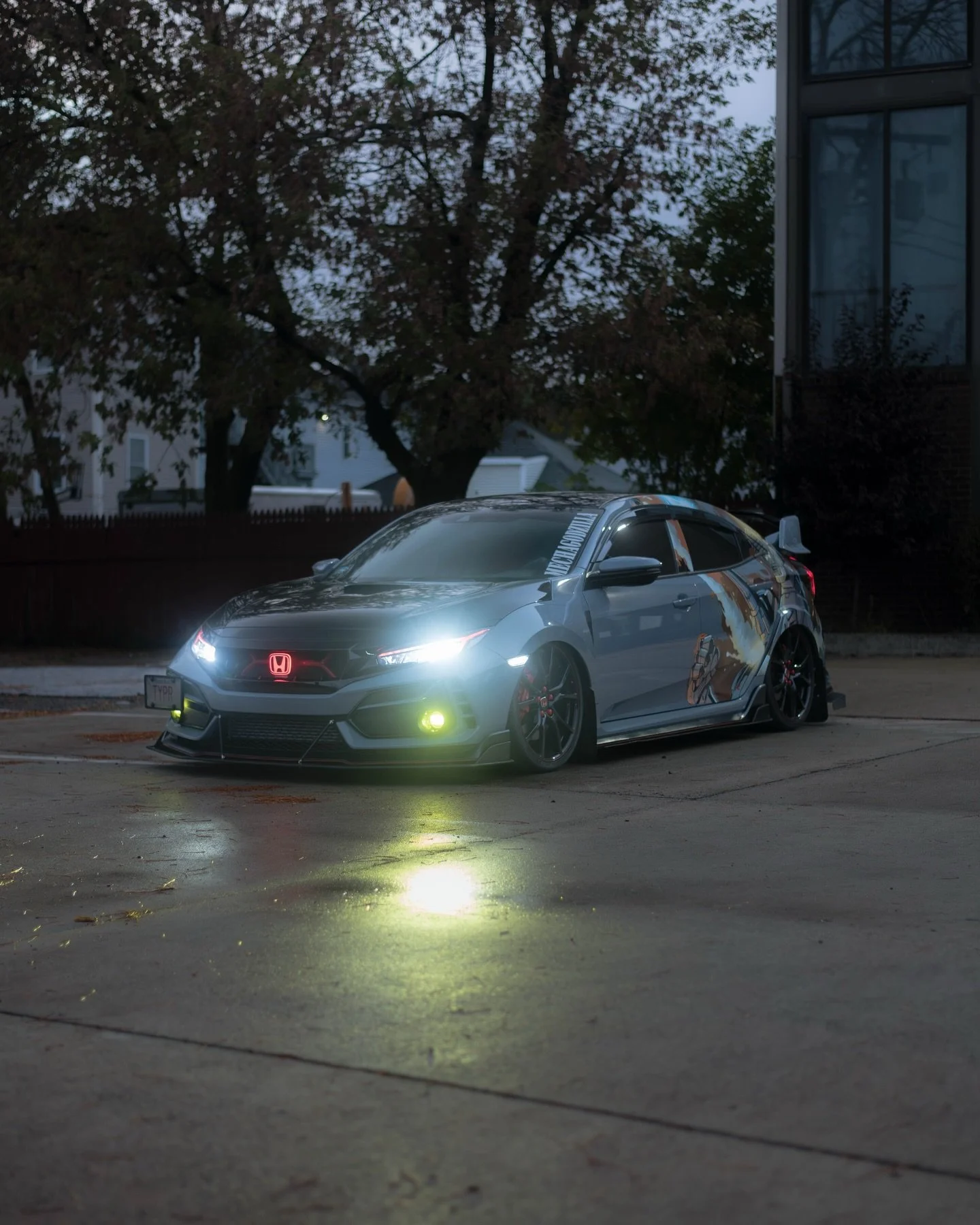 Mechagodzilla finished up for @bkdious the amount of work that went into this car is insane! Check it out! 

✅ Full airlift 3p install with a custom trunk setup
✅ Rgb emblems 
✅ Interior ambient lighting kit
✅ Custom mecha Godzilla print supplied by 