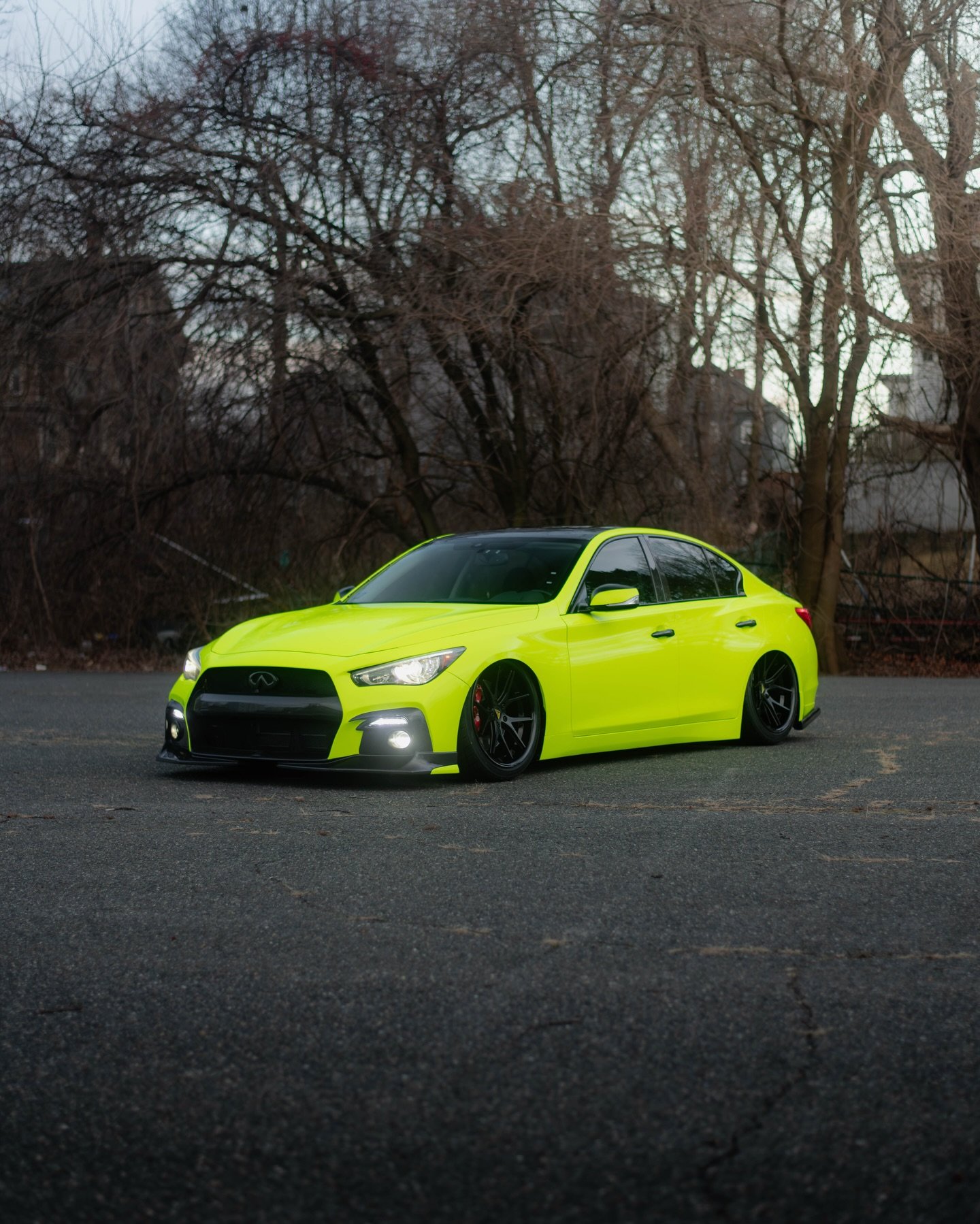 Q50 in for the workz!! Thank you @jtaper for trusting us with your project 👌🏼👌🏼

✅ Airlift ALP4 system with prazis struts 
✅ Hexis fluorescent yellow full wrap 
✅ Evolv carbon ppf on the roof mirrors and handles 
✅ Carbon fiber front bumper, roof