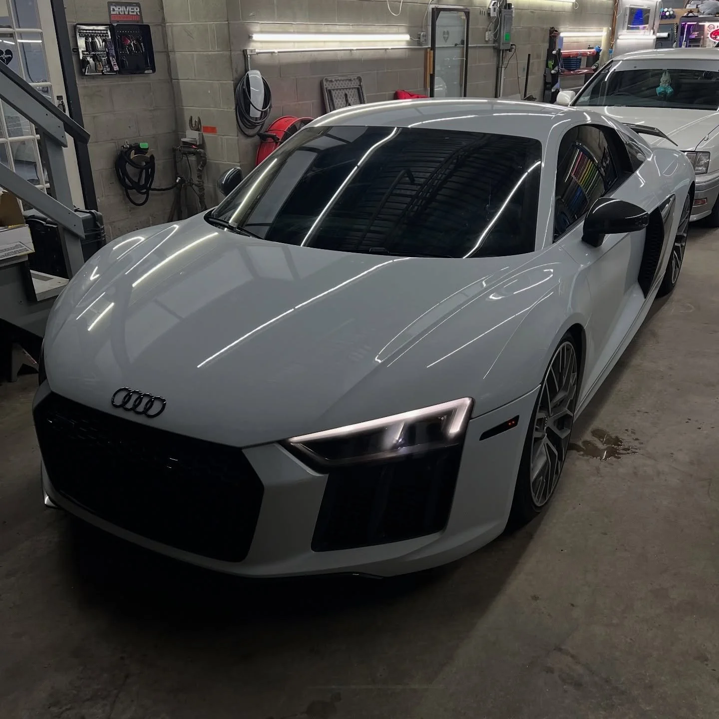 @travgaud brought his R8 in for headlight and taillight tint! 

~~~~~~~~~~
📥Direct message quotes 
📲 508-527-1003
📩 rdmautostyling1@gmail.com
- Vinyl wrapping
- Detailing
- Paint corrections 
- Ceramic coatings
- Starlight headliners 
- Under-glow