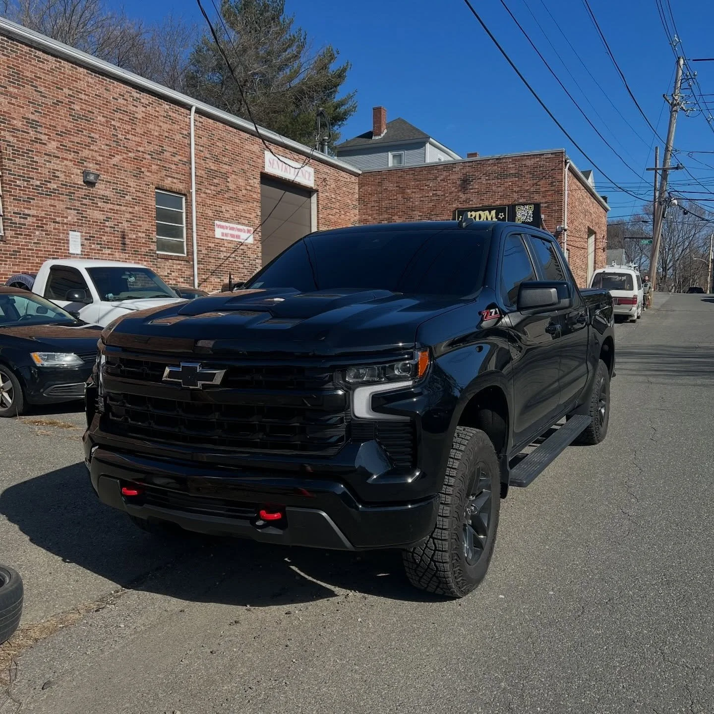Silverado in for new grille and headlights, mirror caps, and license plate lights!

~~~~~~~~~~
📥Direct message quotes 
📲 508-527-1003
📩 rdmautostyling1@gmail.com
- Vinyl wrapping
- Detailing
- Paint corrections 
- Ceramic coatings
- Starlight head