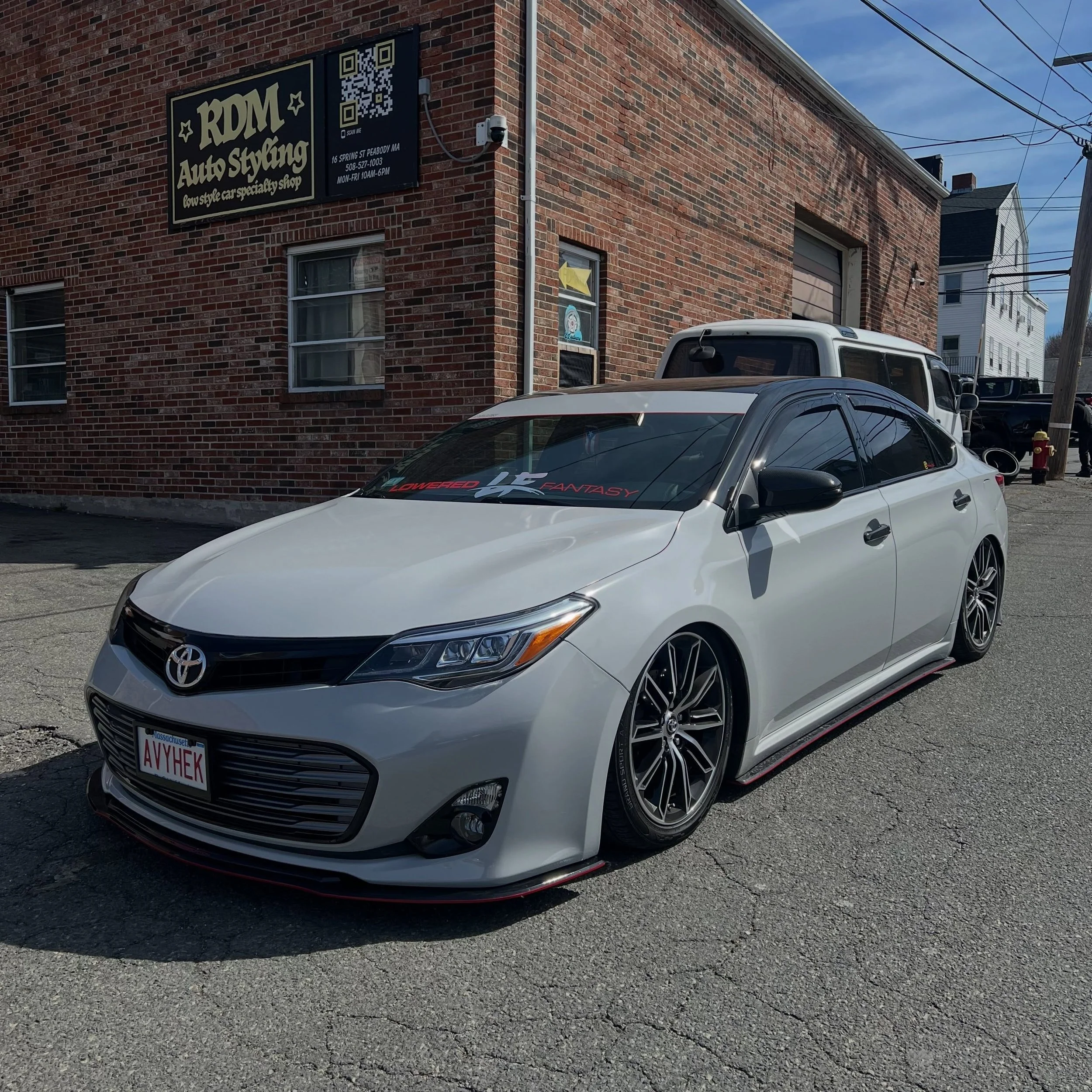@hector_b85 back in right before warm weather to get some cosmetic upgrades!
✅ Carbon mirrors and handles
✅ Carbon wrapped spoiler 
✅ Front bunper re wrap with a new splitter 
✅ Puddle lights 

~~~~~~~~~~
📥Direct message quotes 
📲 508-527-1003
📩 r