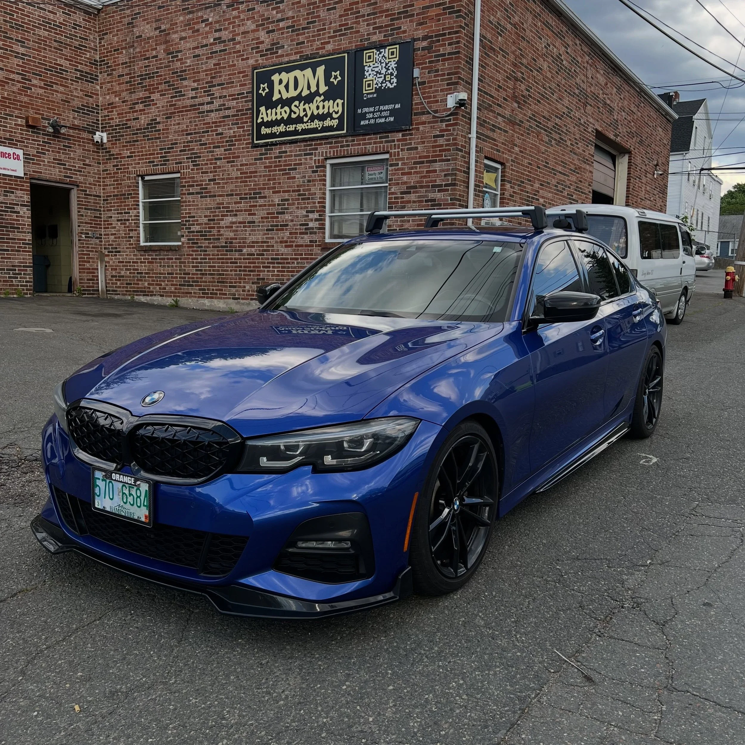 BMW 330i came in for some lowering springs, diffuser and skirts!

~~~~~~~~~~
📥Direct message quotes 
📲 508-527-1003
📩 rdmautostyling1@gmail.com
- Vinyl wrapping
- Detailing
- Paint corrections 
- Ceramic coatings
- Starlight headliners 
- Under-gl