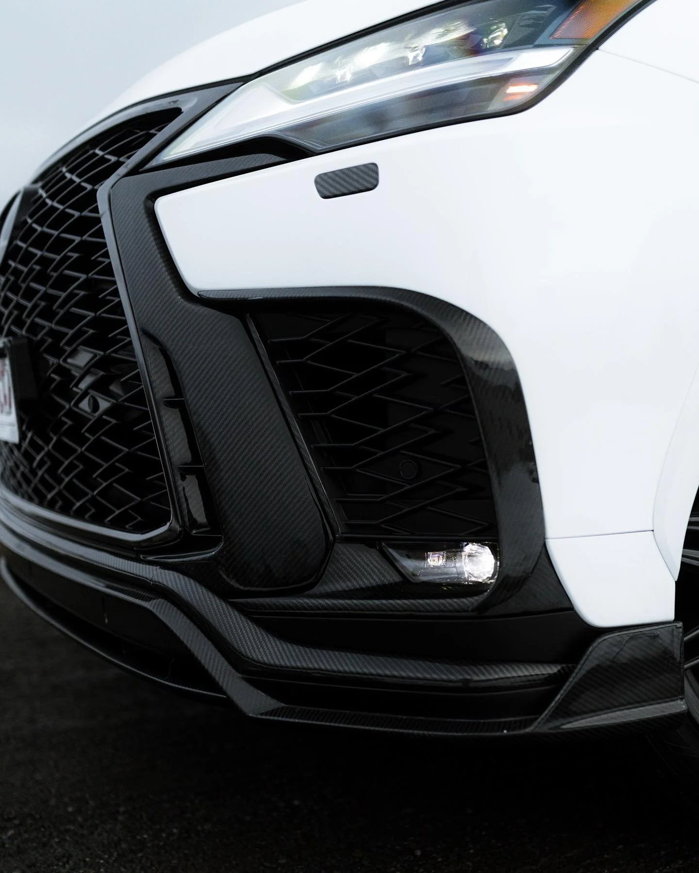 lexusgrillblackout.jpg