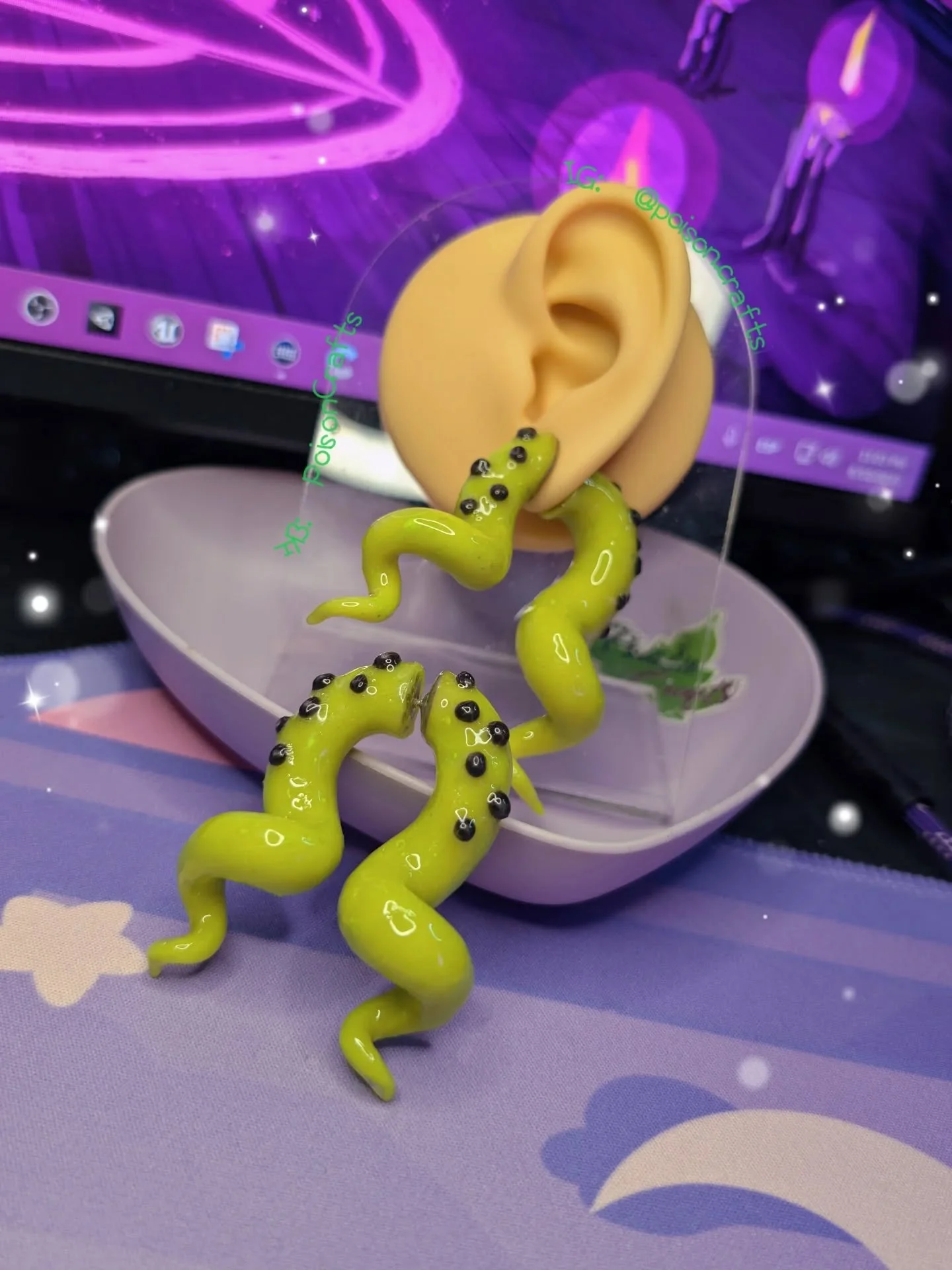 Aretes de tent&aacute;culo en stock ✨ 
Precios en nuestras historias destacadas.