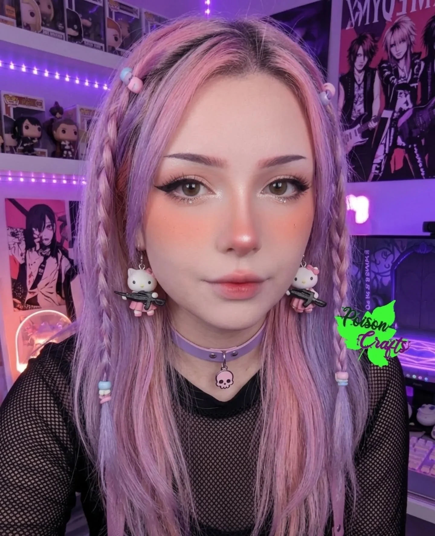 Amigooos ya regres&eacute; a Twitch. Estos aretes los hice en un directo. ✨ Fueron pedido, ya est&aacute;n con su due&ntilde;a.