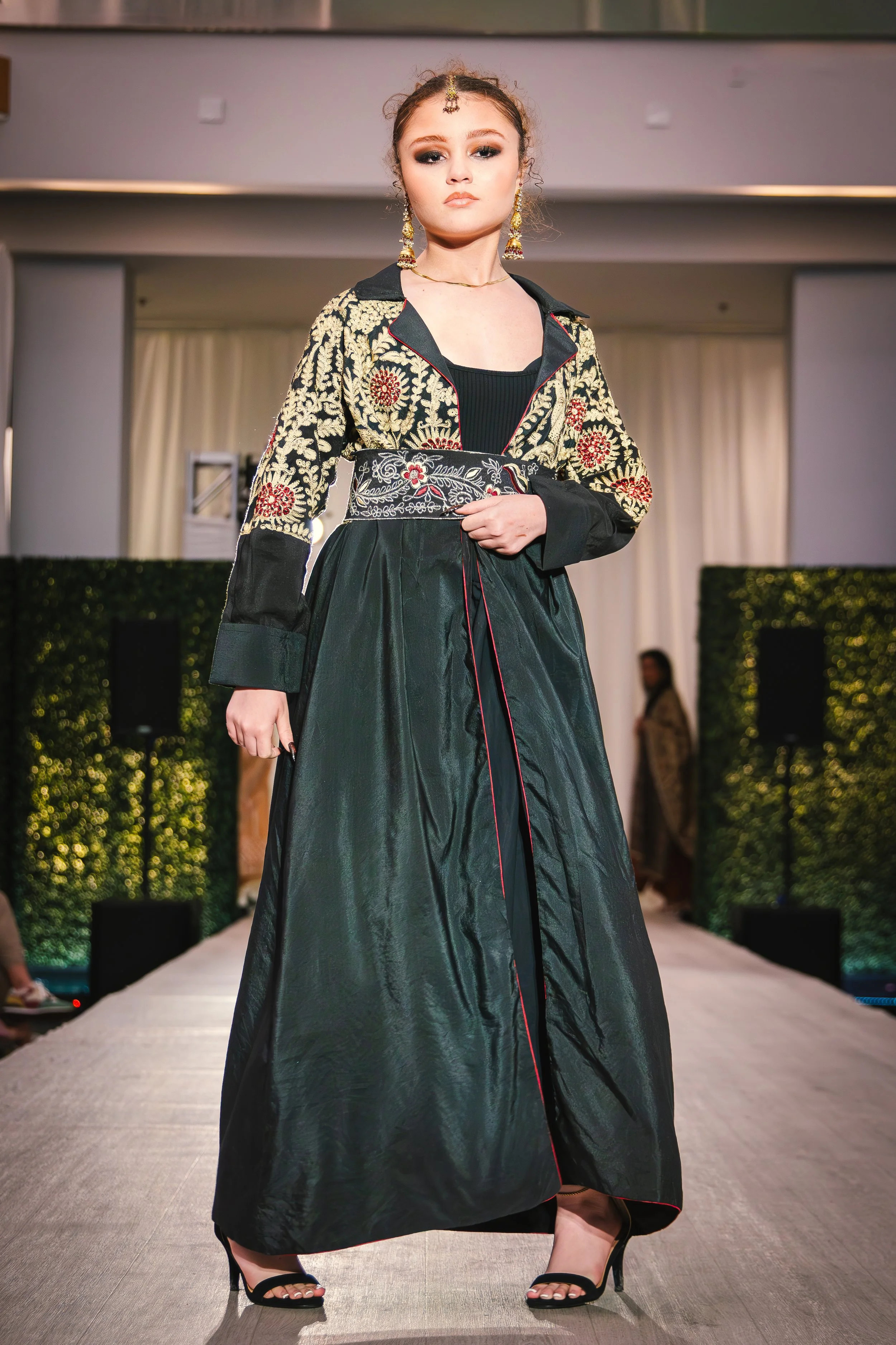blackcaftan.jpg