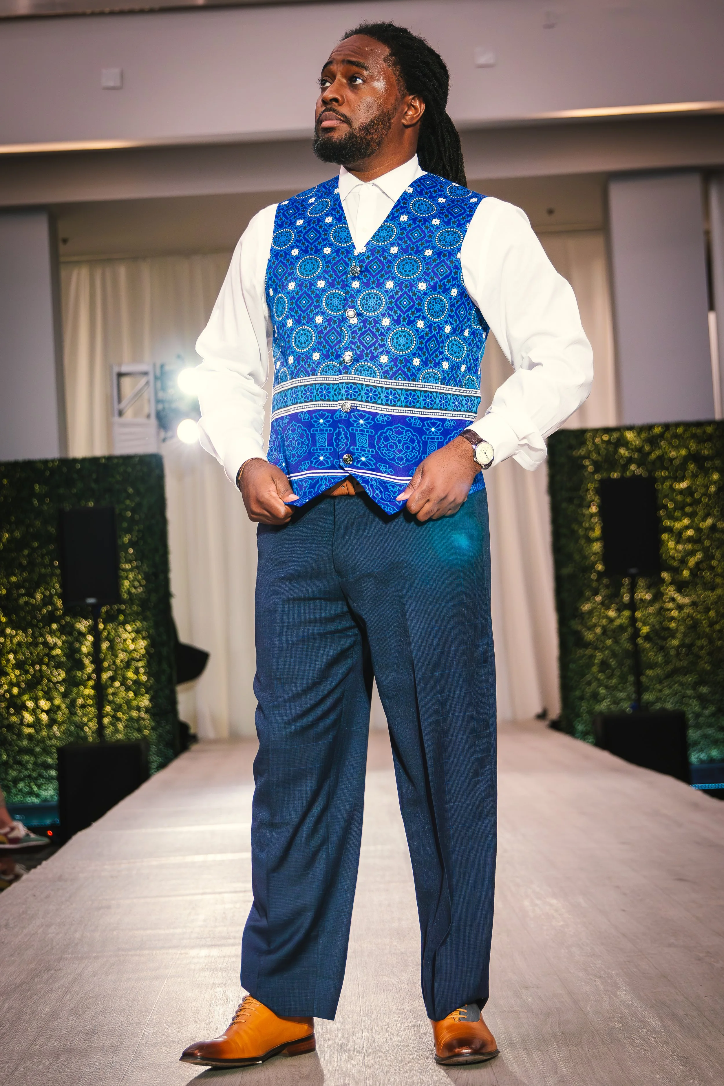 tux3b.jpg